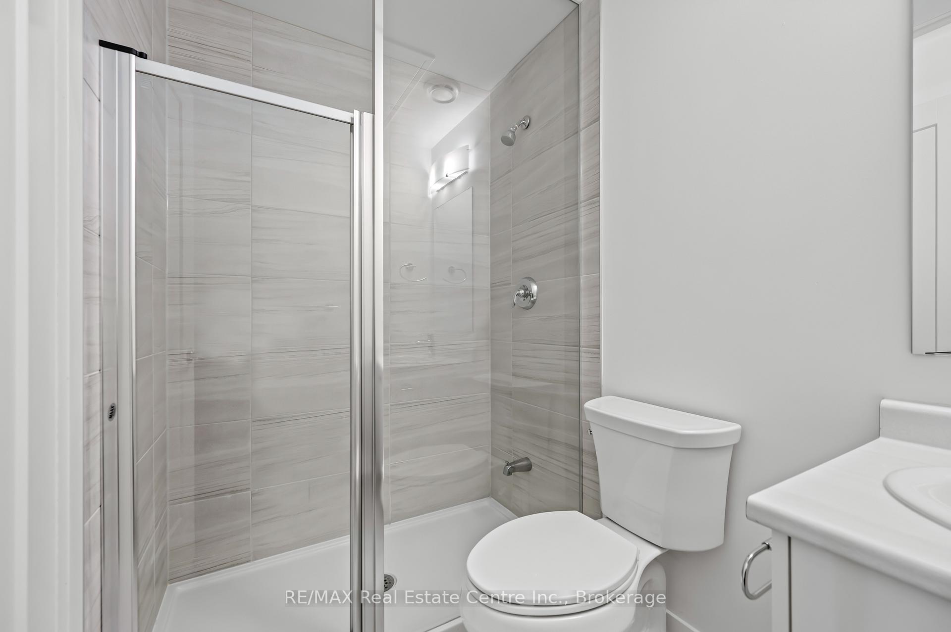 Photo 10 of Unit E8, 20 Palace Street, Kitchener — HOMEH
