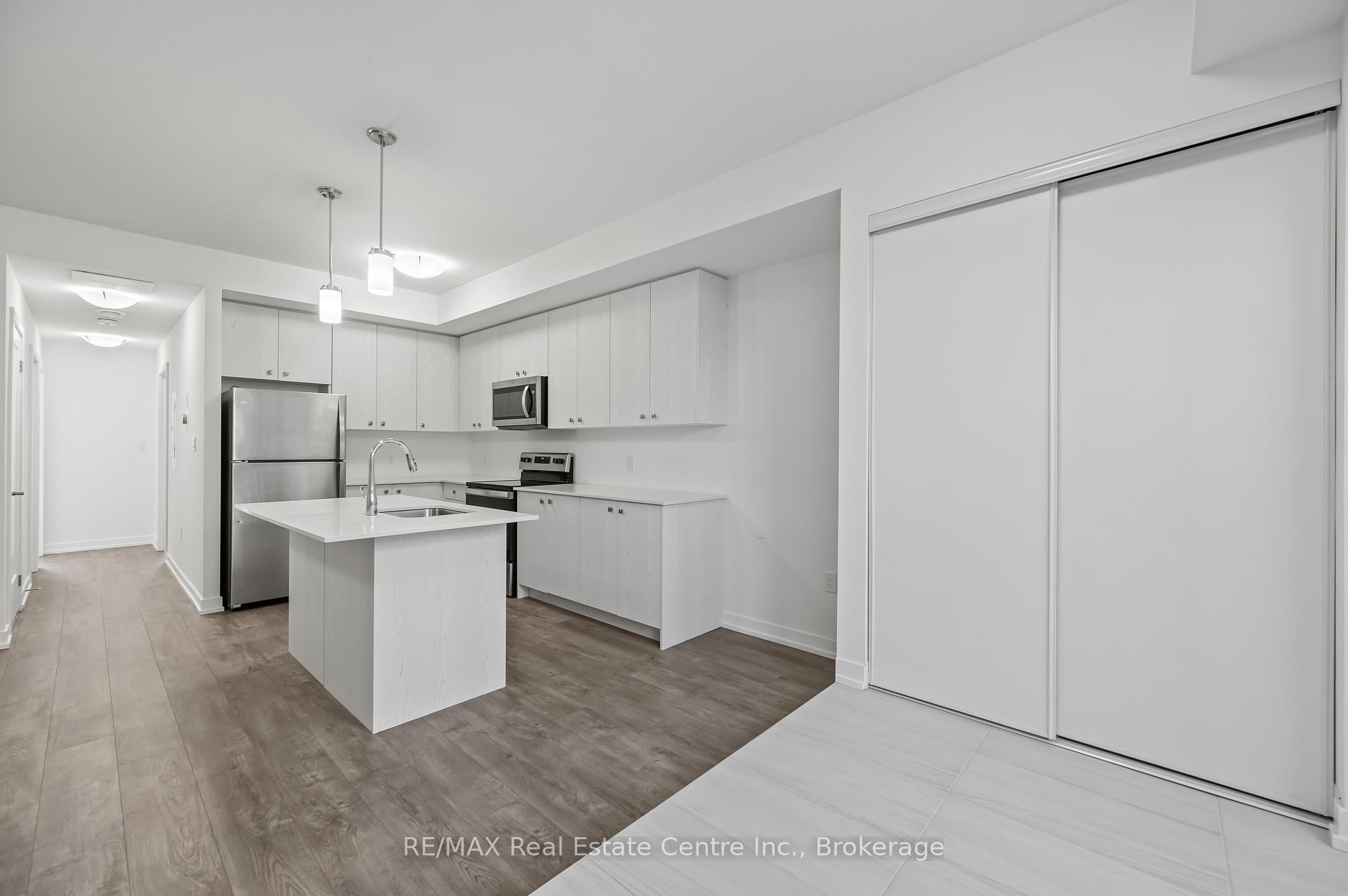 Photo 24 of Unit E8, 20 Palace Street, Kitchener — HOMEH