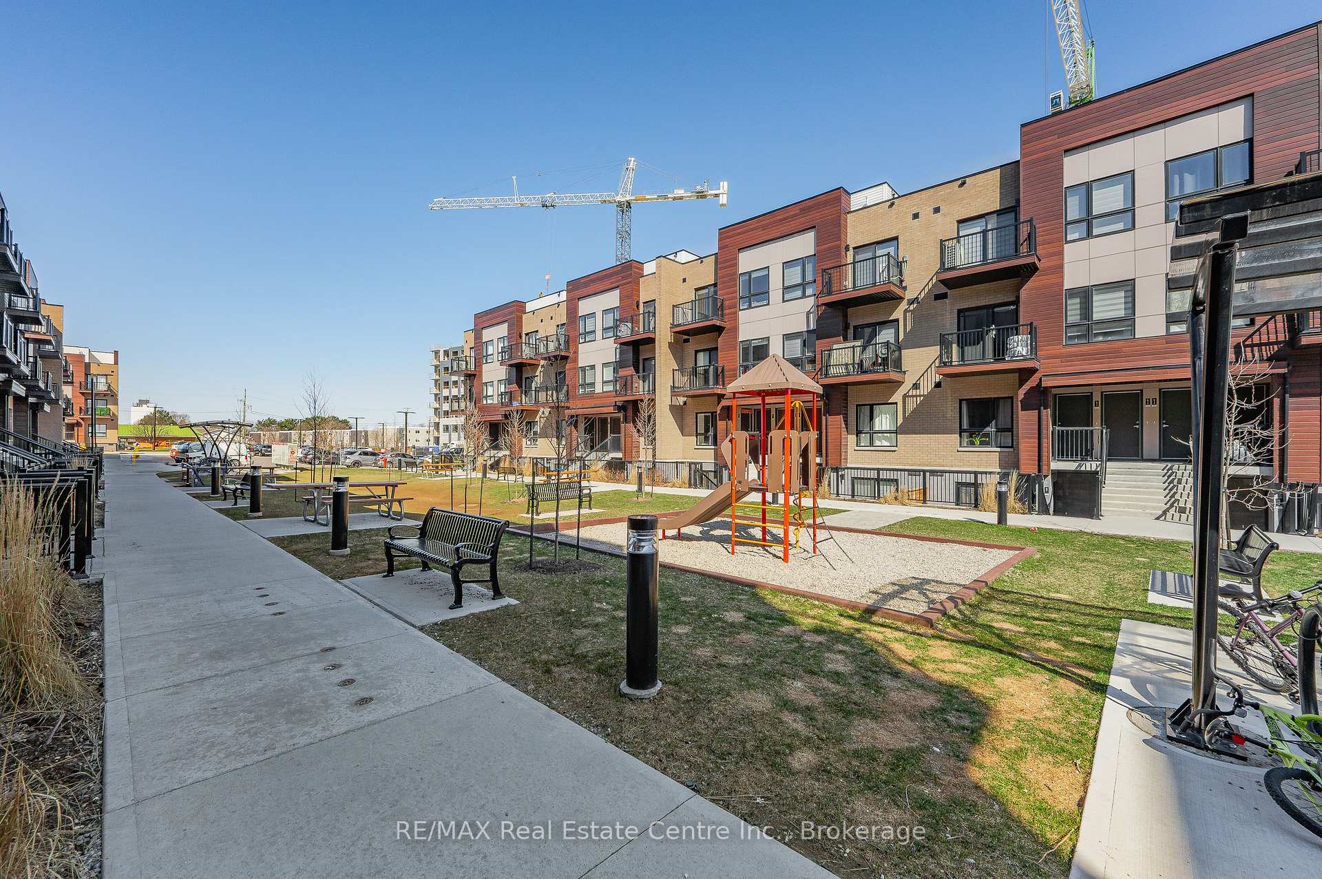 Photo 32 of Unit E8, 20 Palace Street, Kitchener — HOMEH
