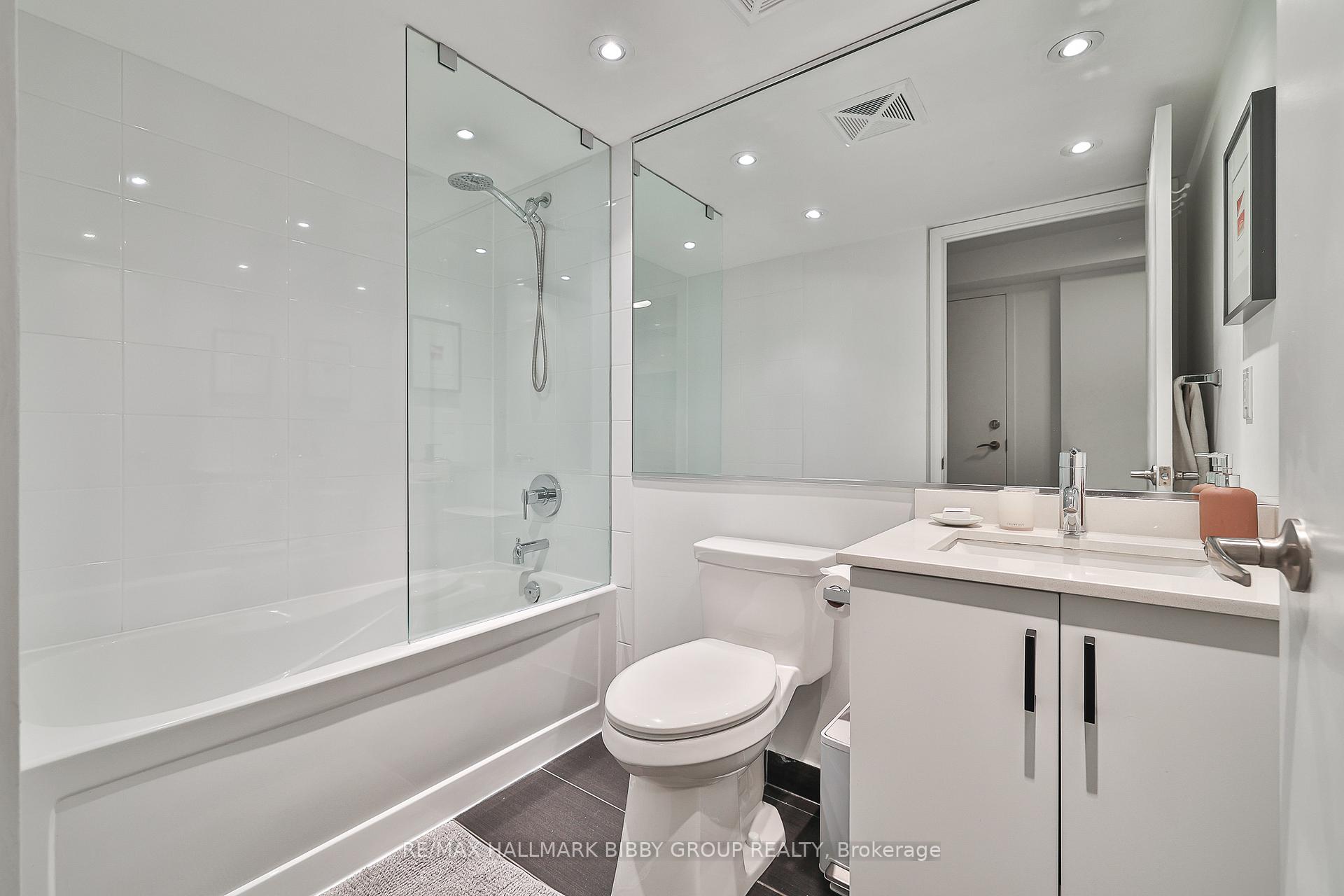 Photo 2 of Unit 209, 320 Richmond Street E, Toronto, Moss Park — HOMEH