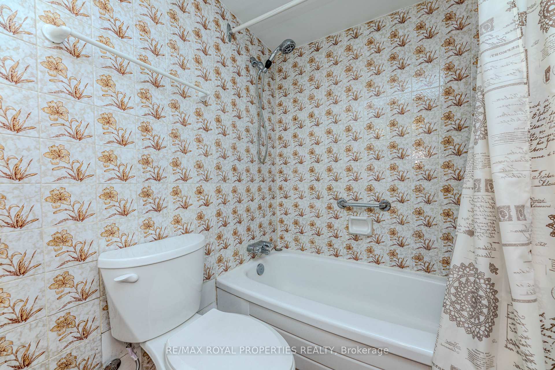Photo 31 of Unit 1002, 15 La Rose Avenue, Etobicoke, Humber Heights — HOMEH