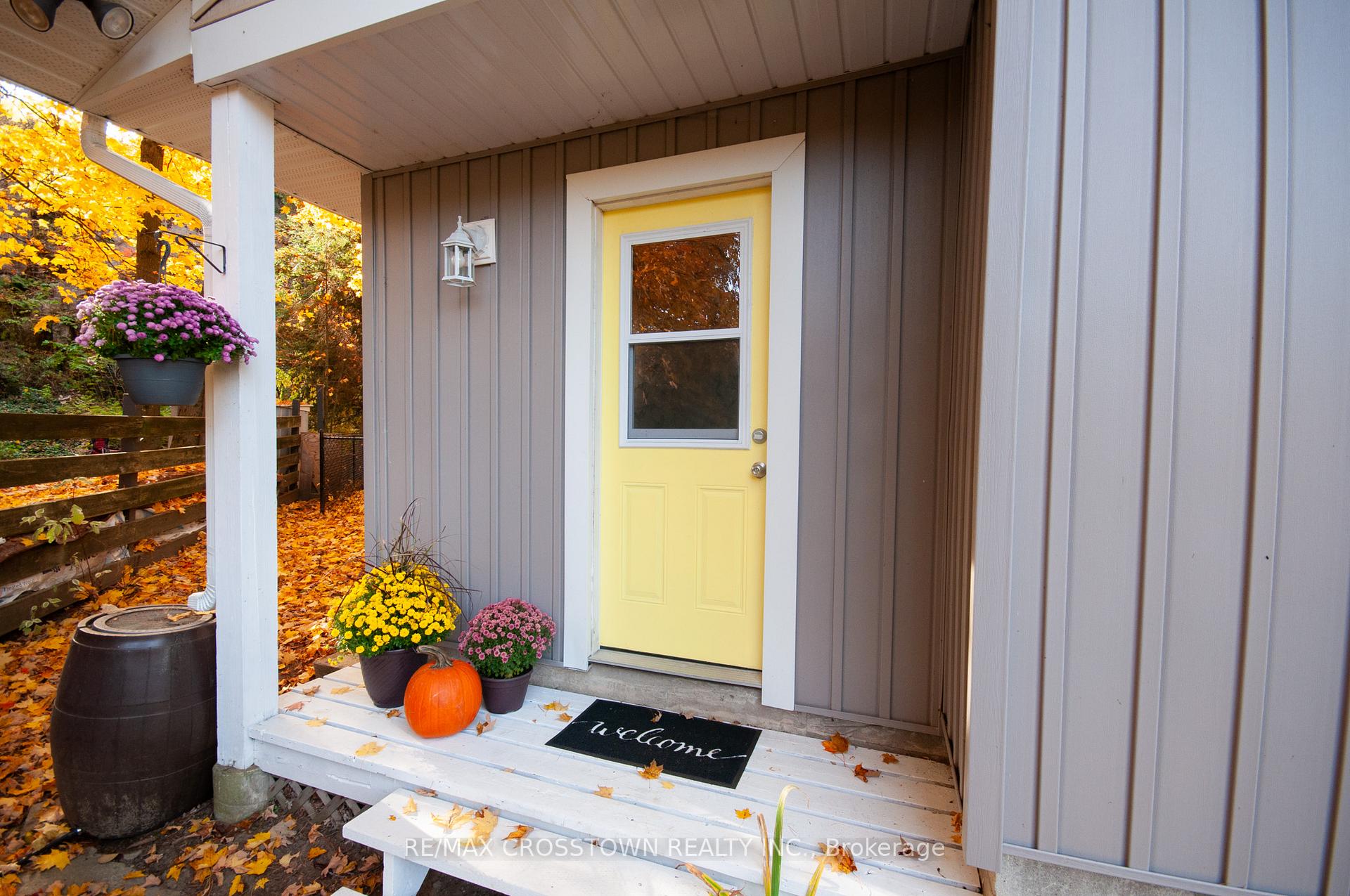Photo 3 of 1001 Evergreen Court, Gravenhurst, Muskoka (S) — HOMEH