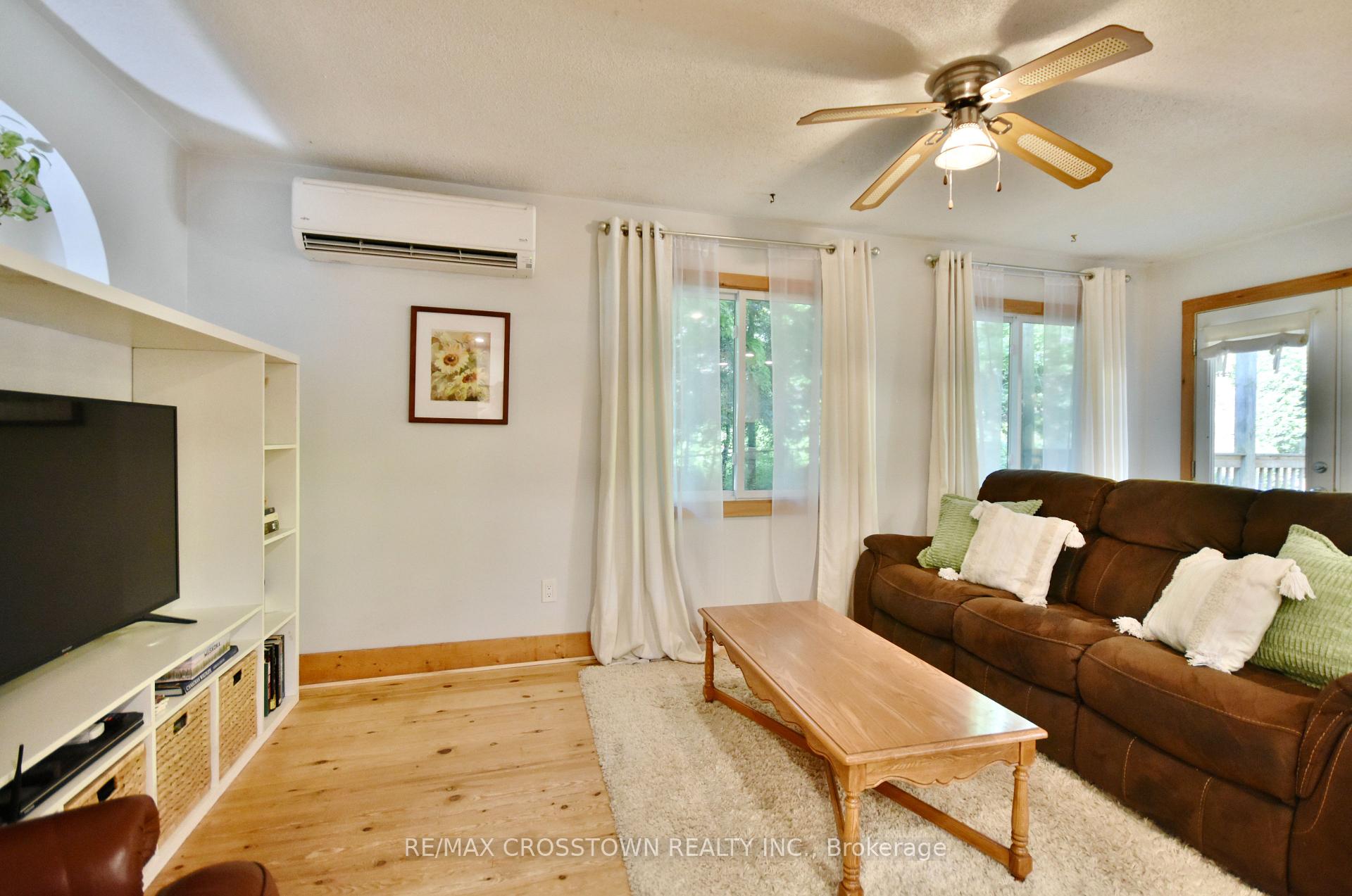 Photo 12 of 1001 Evergreen Court, Gravenhurst, Muskoka (S) — HOMEH