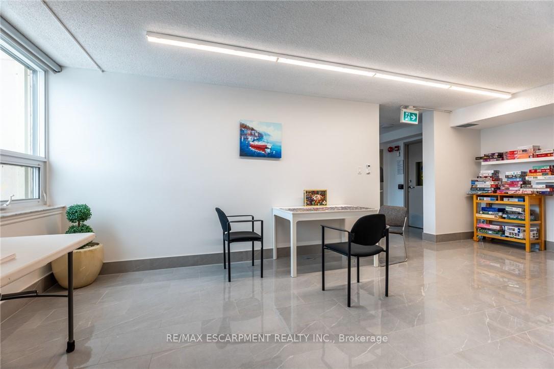 Photo 10 of Unit 1206, 500 Green Road, Hamilton, Stoney Creek — HOMEH