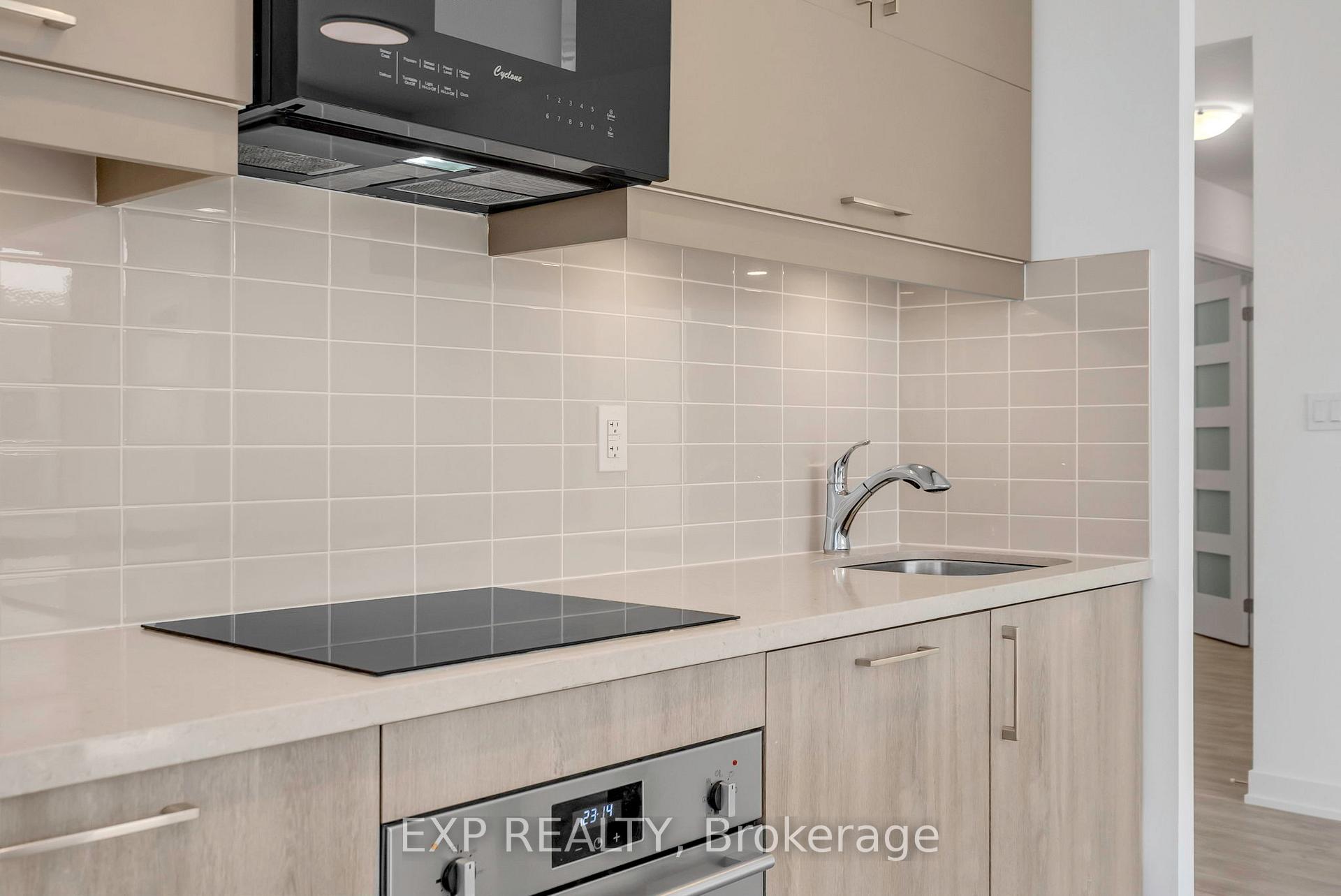 Photo 13 of Unit 1104B, 292 Verdale Crossing, Markham, Unionville — HOMEH