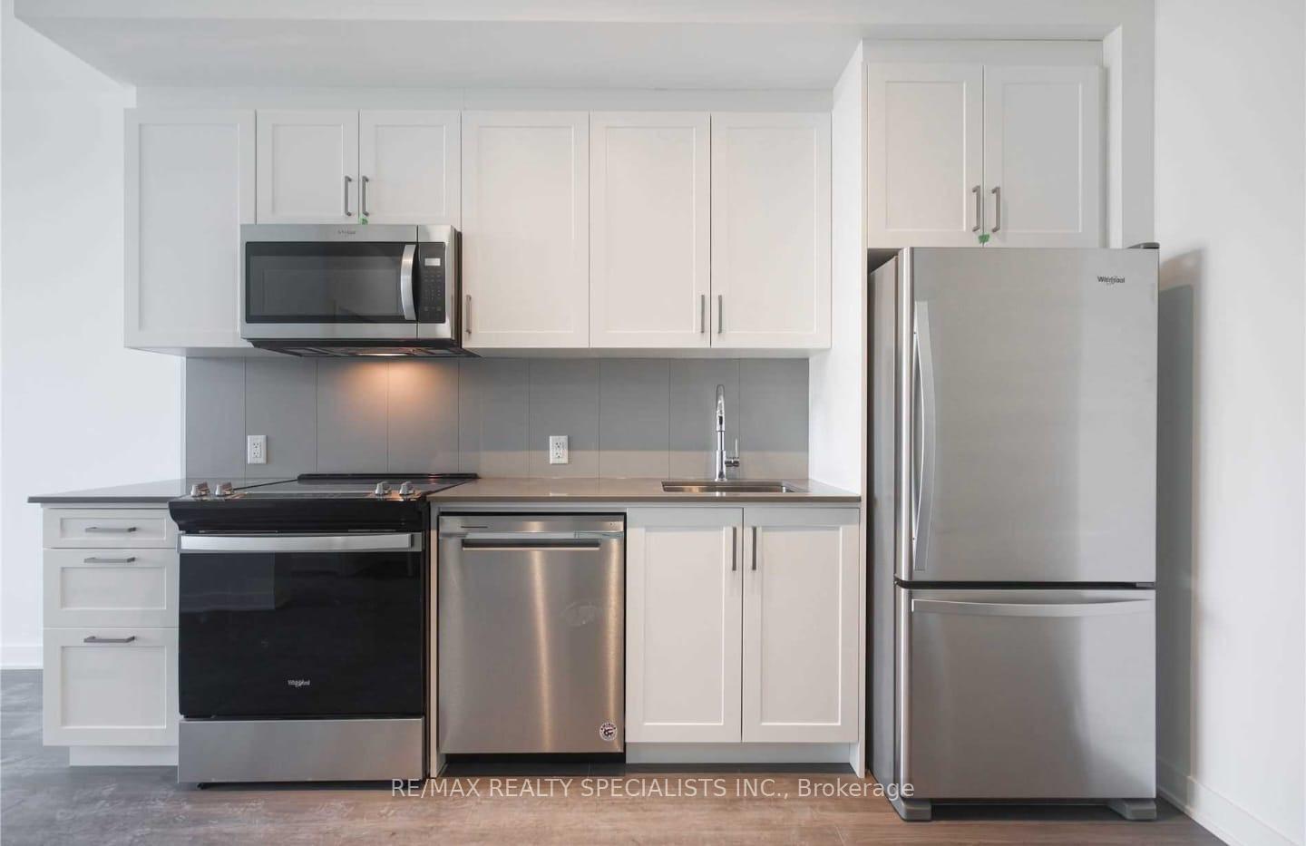 Photo 11 of Unit 108, 681 Yonge Street, Barrie, Painswick South — HOMEH