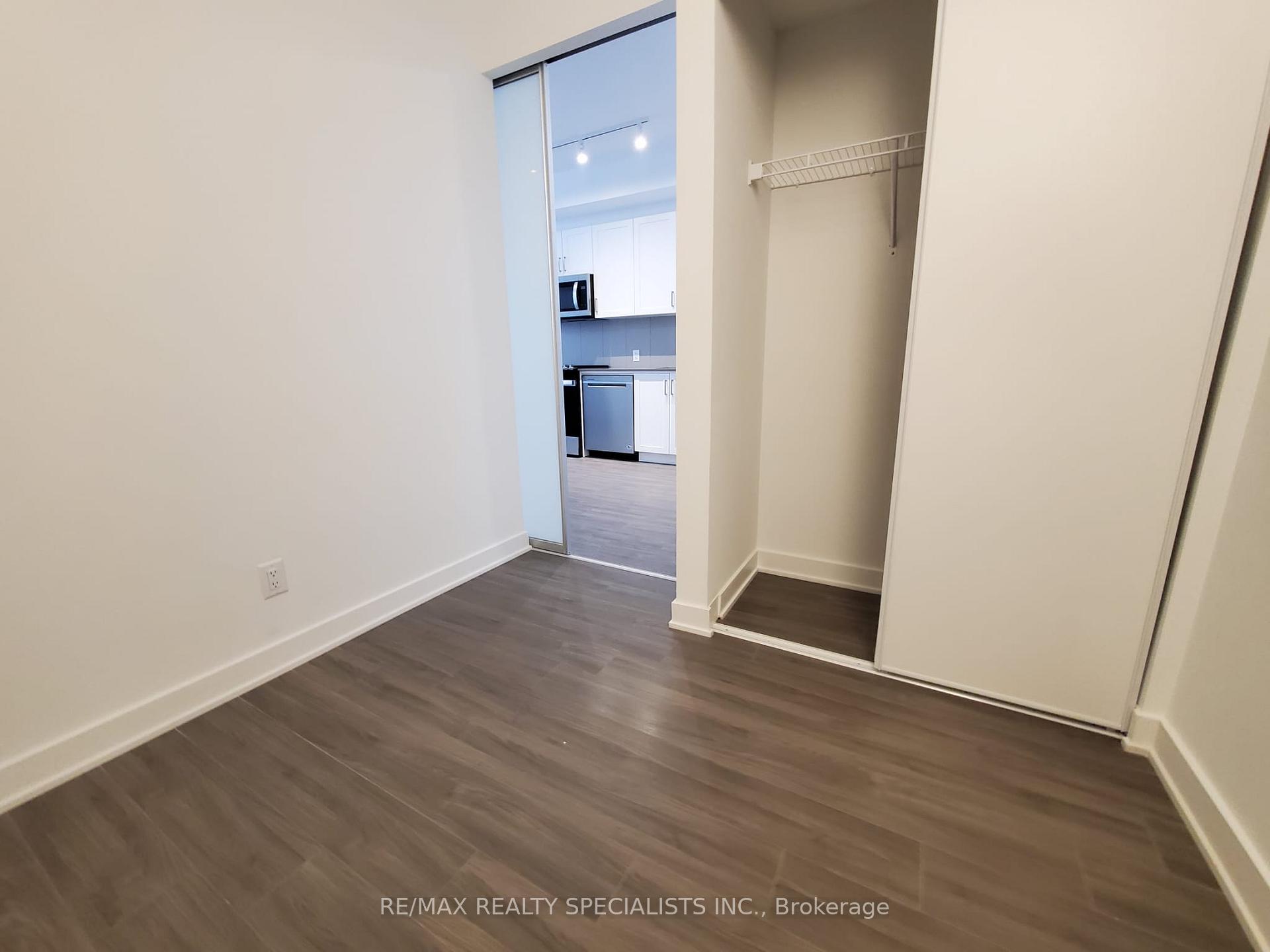 Photo 10 of Unit 108, 681 Yonge Street, Barrie, Painswick South — HOMEH