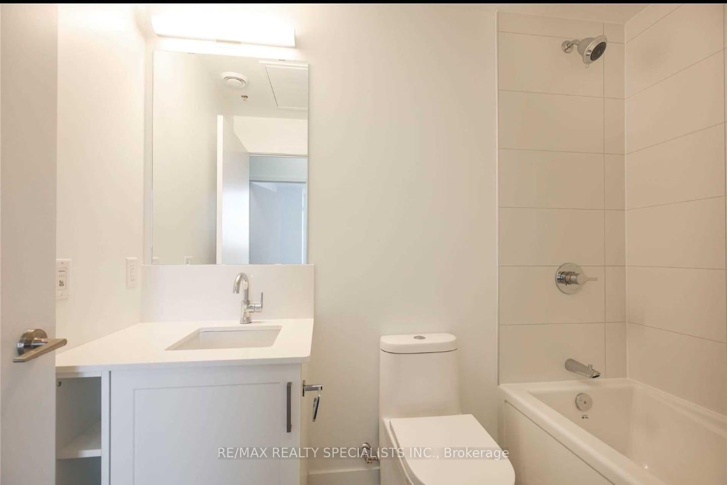 Photo 6 of Unit 108, 681 Yonge Street, Barrie, Painswick South — HOMEH