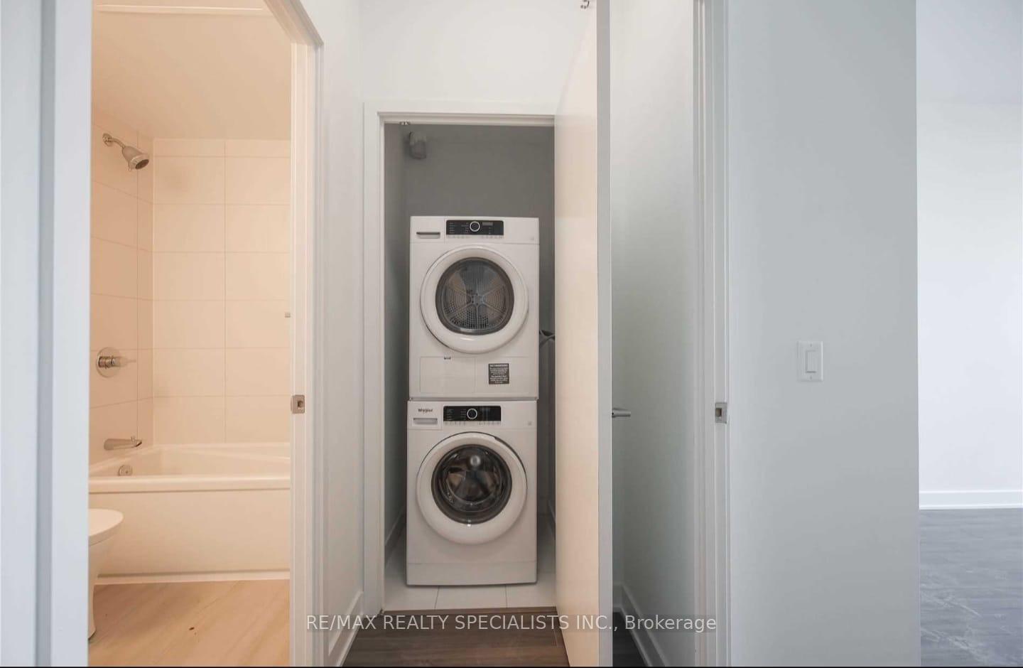 Photo 7 of Unit 108, 681 Yonge Street, Barrie, Painswick South — HOMEH