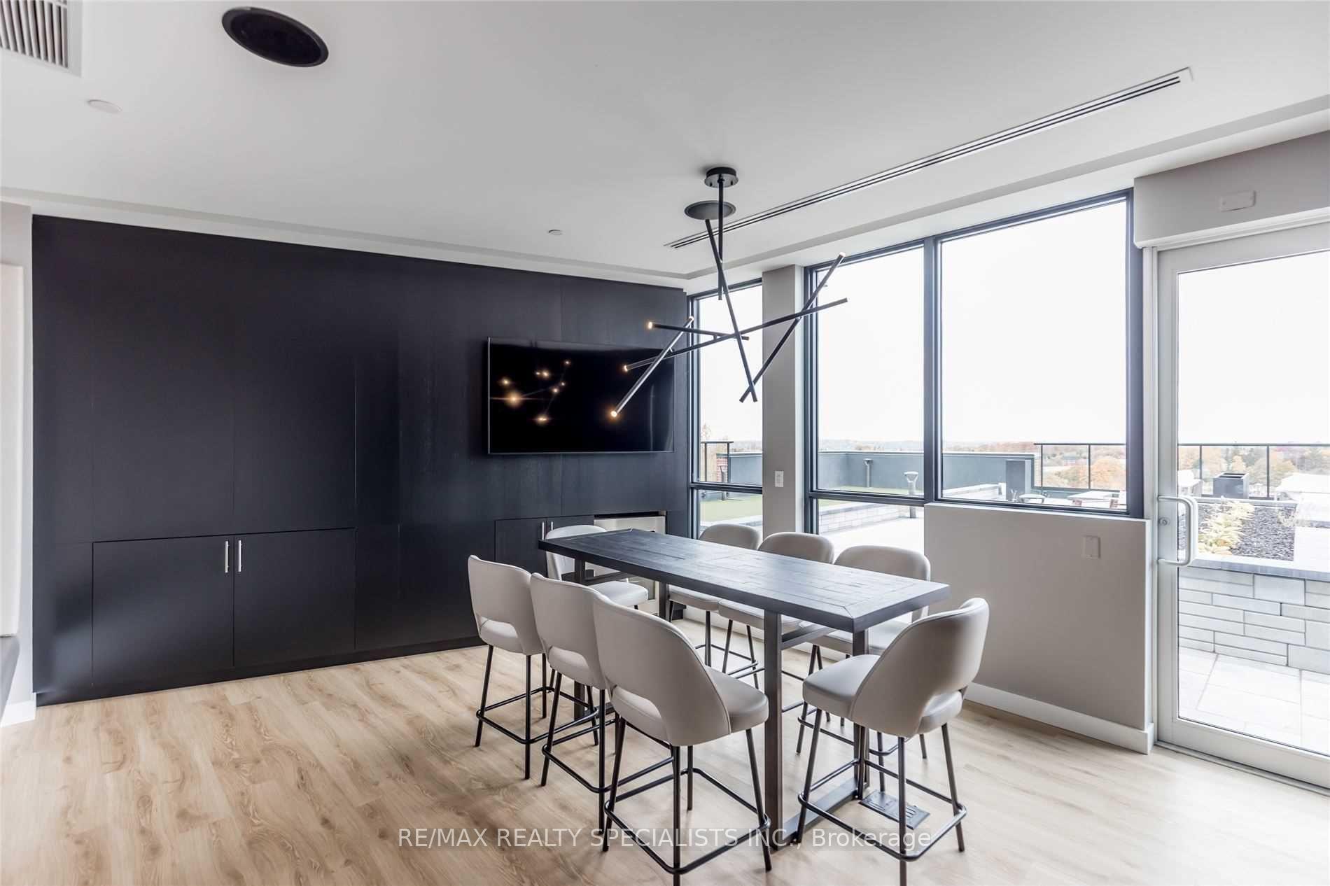 Photo 24 of Unit 108, 681 Yonge Street, Barrie, Painswick South — HOMEH