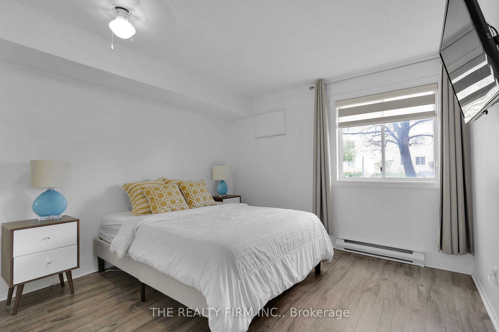 Photo 10 of Unit 117, 737 Deveron Crescent, London, South T — HOMEH