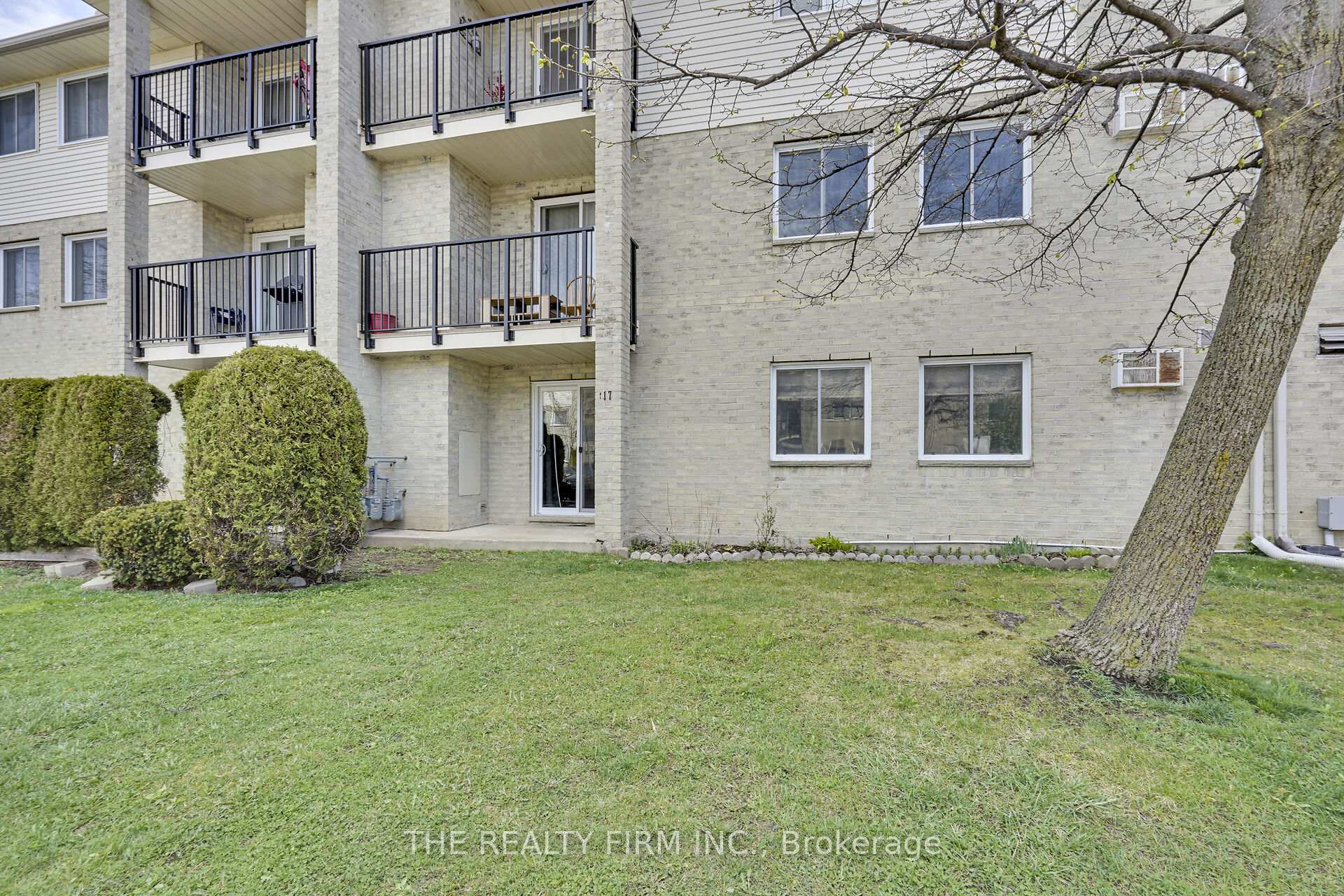 Photo 18 of Unit 117, 737 Deveron Crescent, London, South T — HOMEH