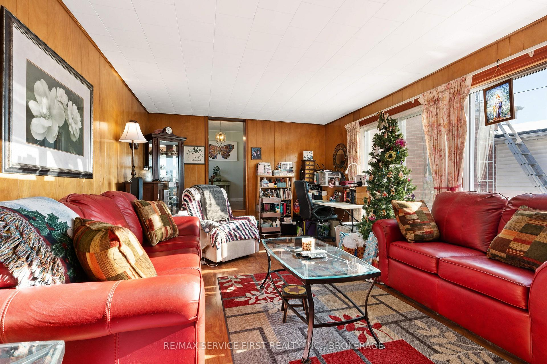Photo 11 of 180 Farley Avenue, Belleville, Belleville Ward — HOMEH