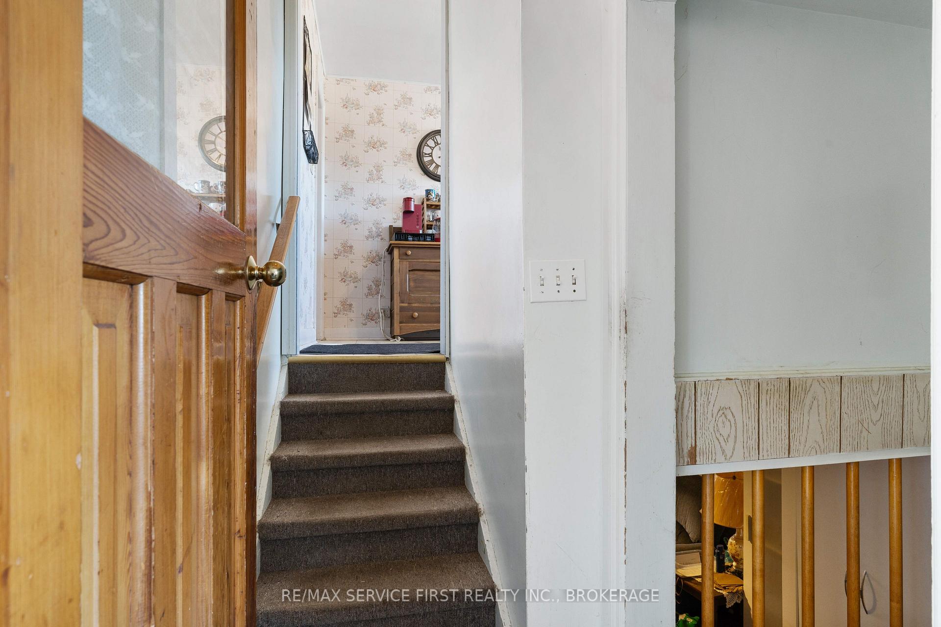 Photo 28 of 180 Farley Avenue, Belleville, Belleville Ward — HOMEH