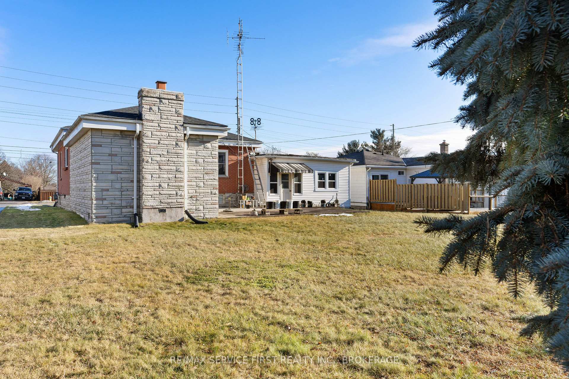 Photo 32 of 180 Farley Avenue, Belleville, Belleville Ward — HOMEH