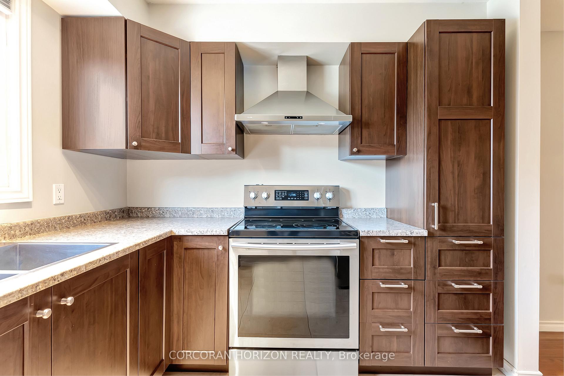 Photo 14 of Unit 35, 589 Beechwood Drive, Waterloo — HOMEH