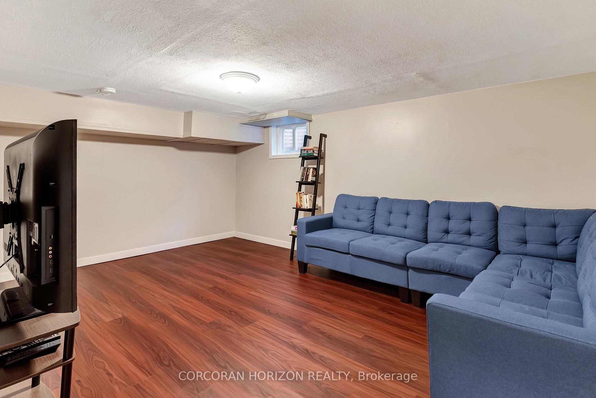 Photo 5 of Unit 35, 589 Beechwood Drive, Waterloo — HOMEH