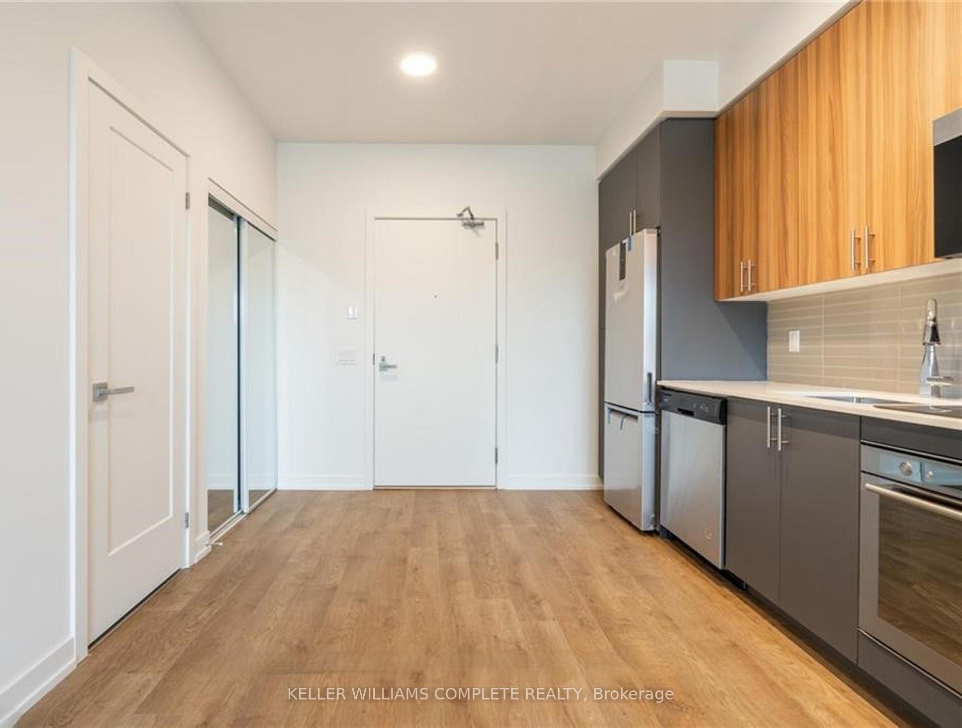 Photo 3 of Unit 301, 415 Main Street W, Hamilton, Strathcona — HOMEH