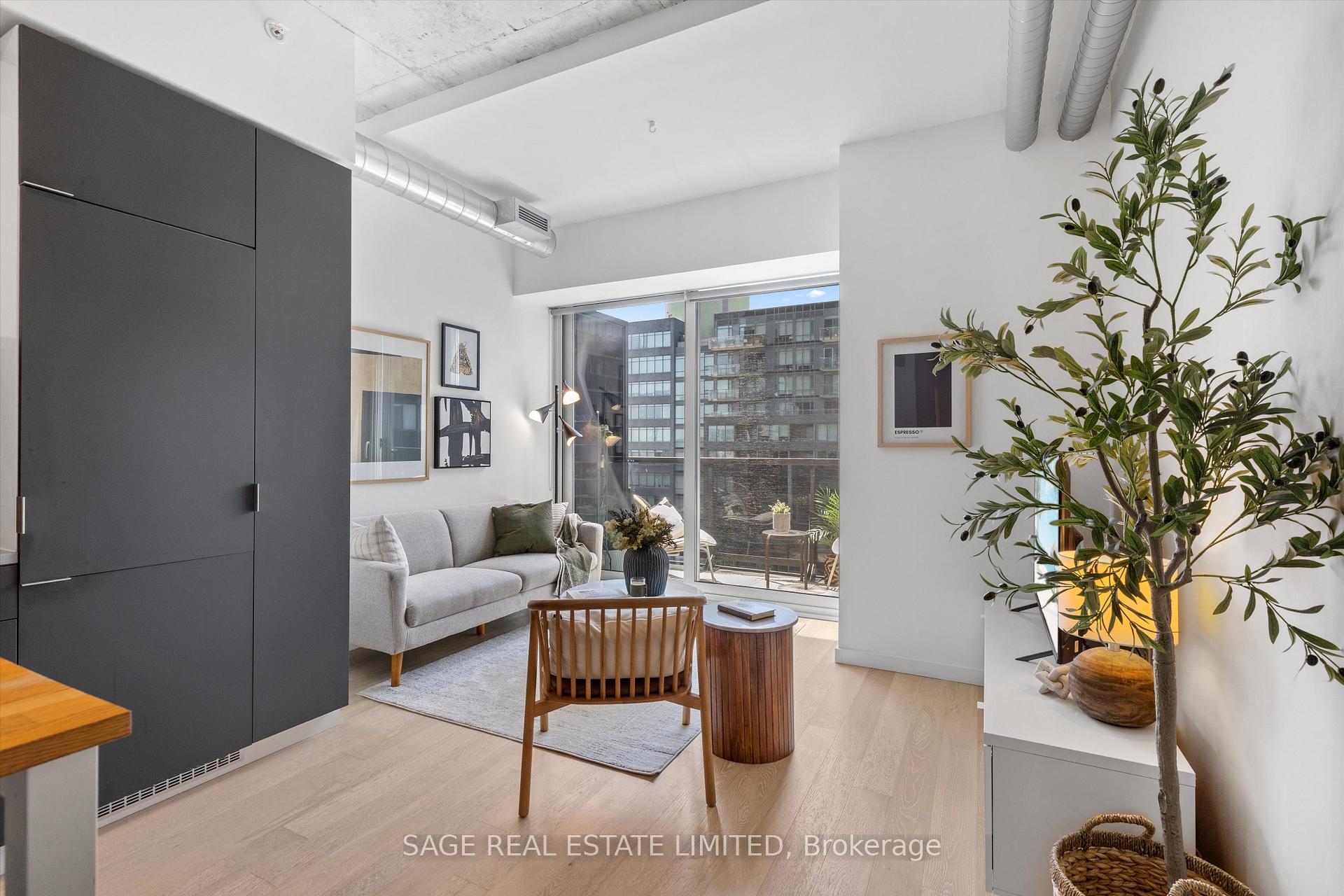 Photo 1 of Unit 707, 170 Bayview Avenue, Toronto, Waterfront Communities — HOMEH