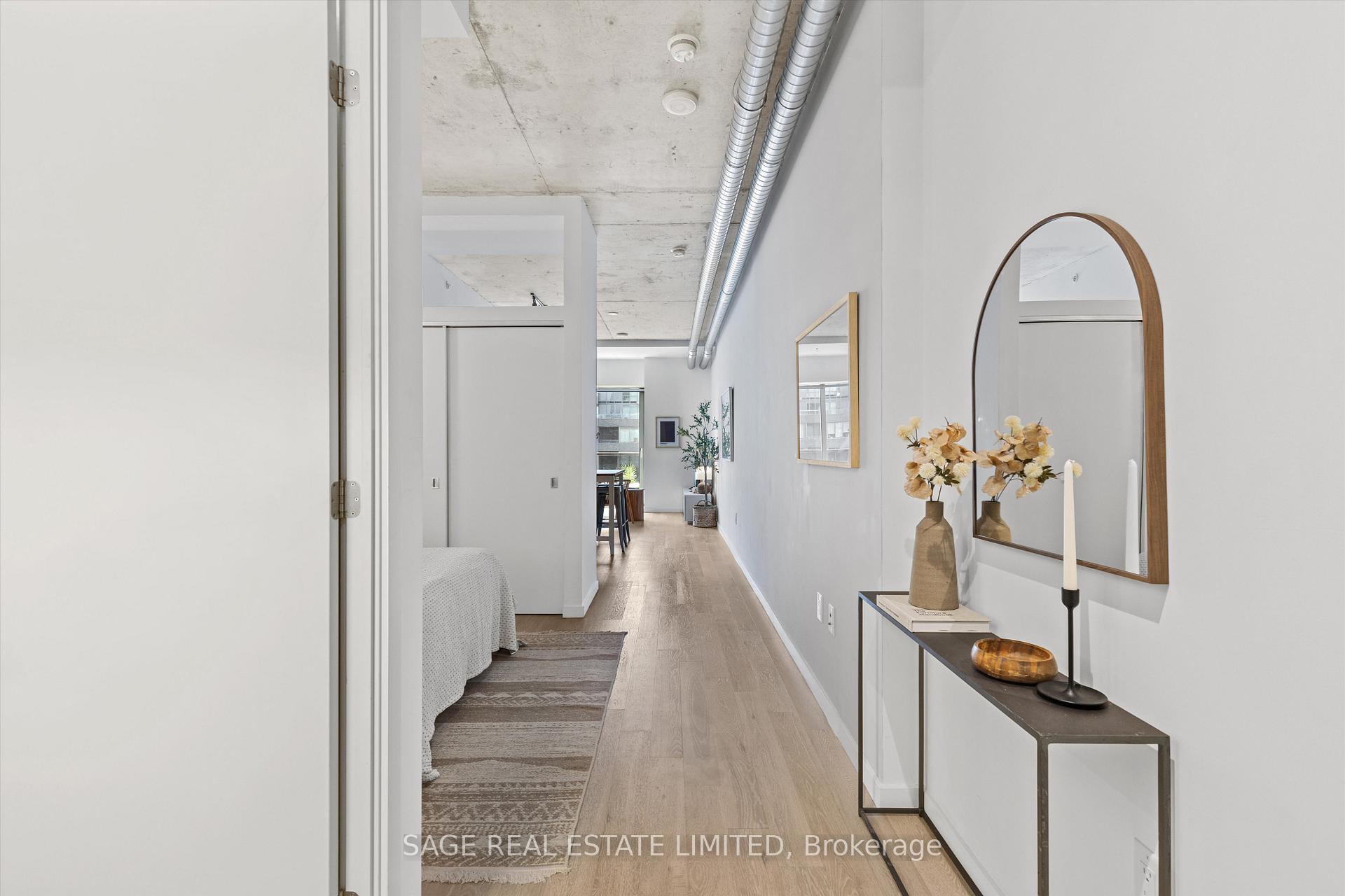 Photo 2 of Unit 707, 170 Bayview Avenue, Toronto, Waterfront Communities — HOMEH