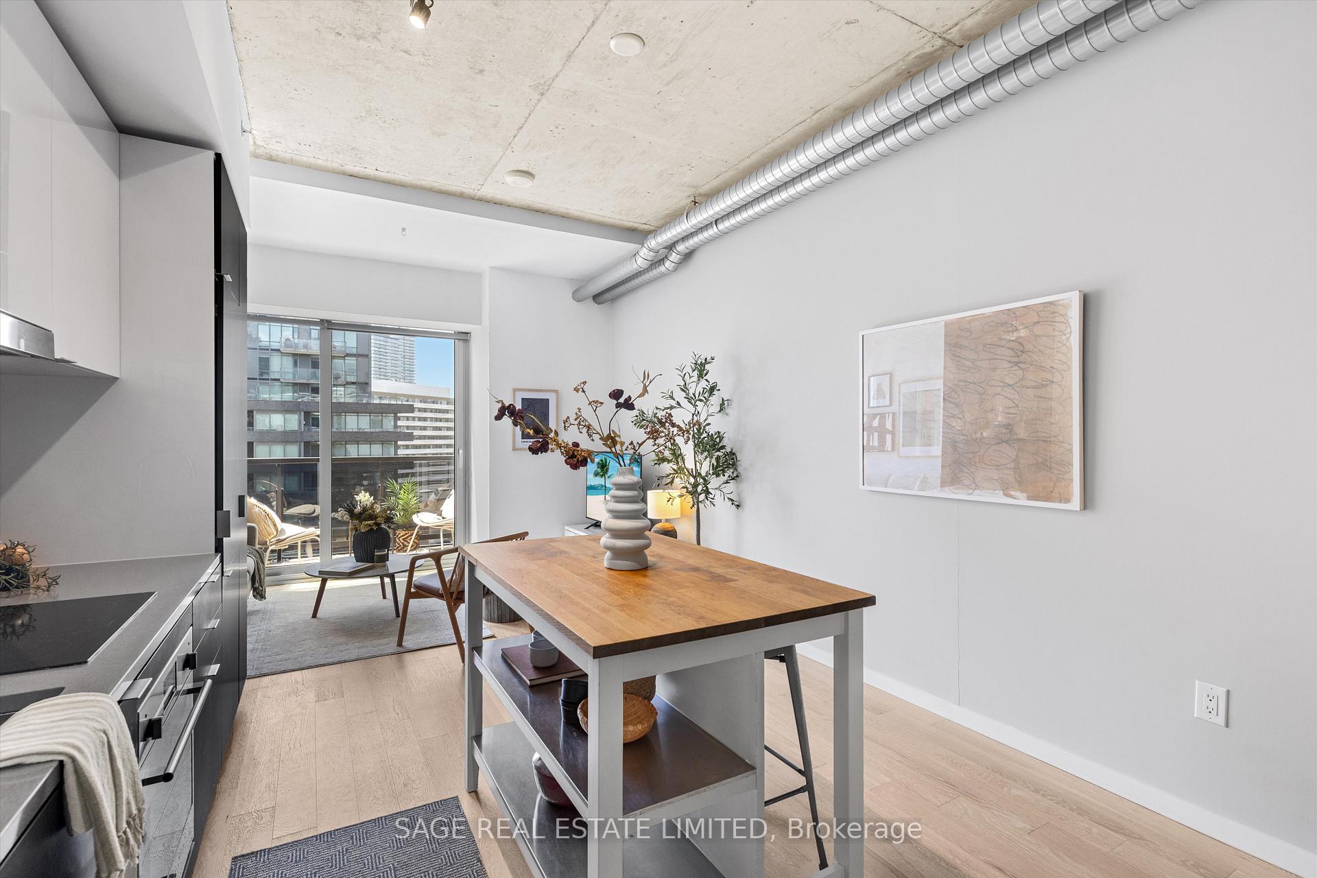 Photo 7 of Unit 707, 170 Bayview Avenue, Toronto, Waterfront Communities — HOMEH