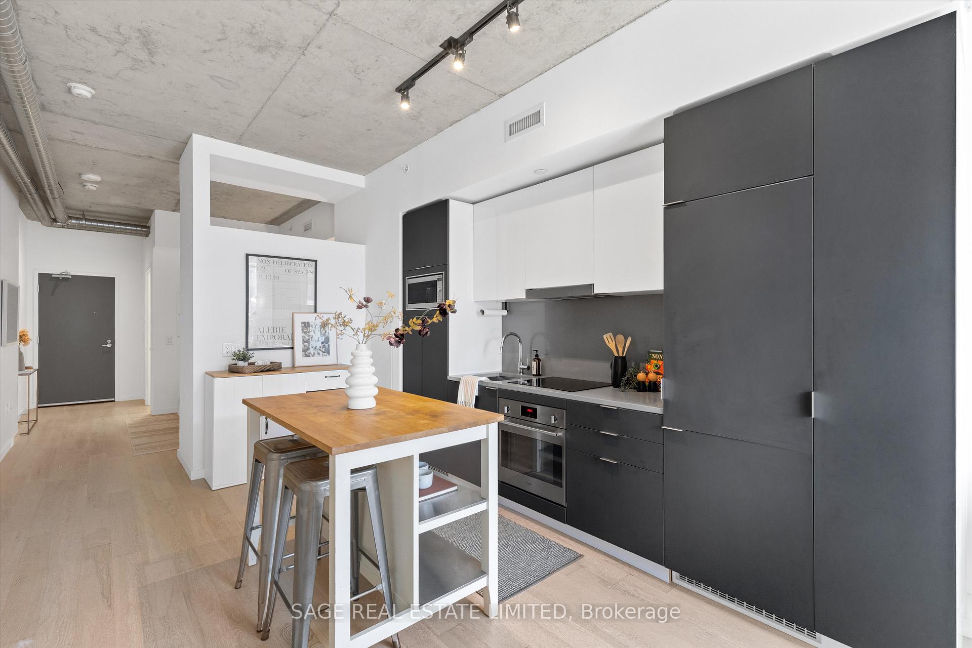 Photo 10 of Unit 707, 170 Bayview Avenue, Toronto, Waterfront Communities — HOMEH