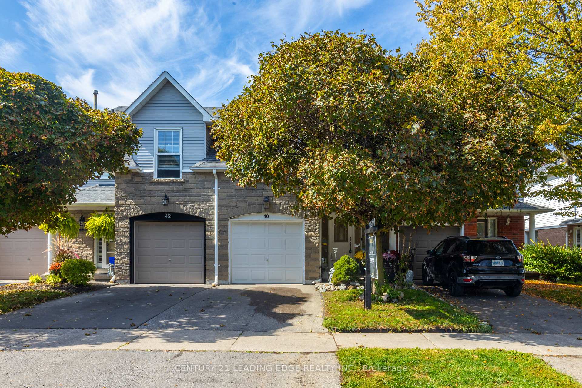 Photo 1 of 40 Weaver Street, Clarington, Courtice — HOMEH