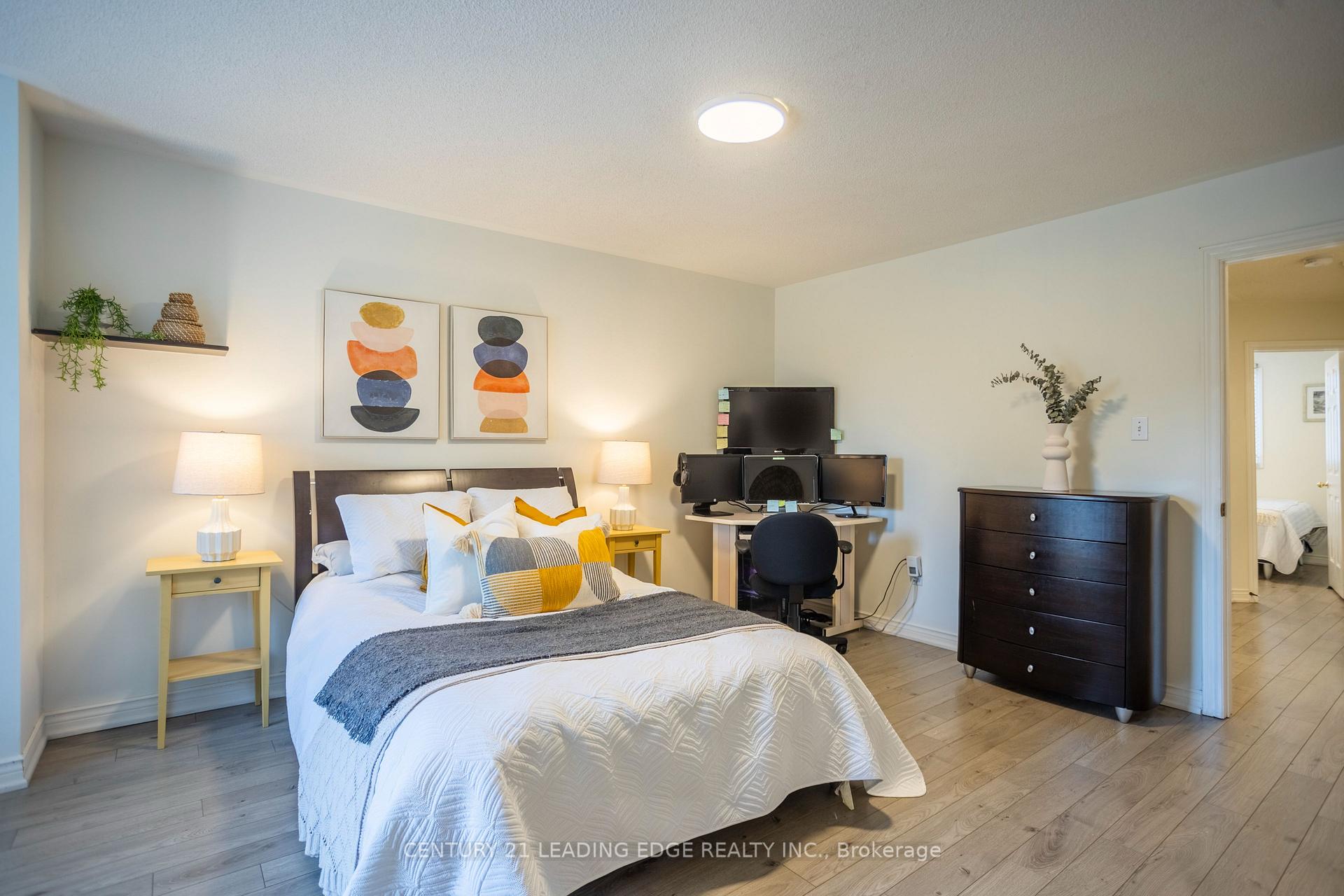 Photo 21 of 40 Weaver Street, Clarington, Courtice — HOMEH