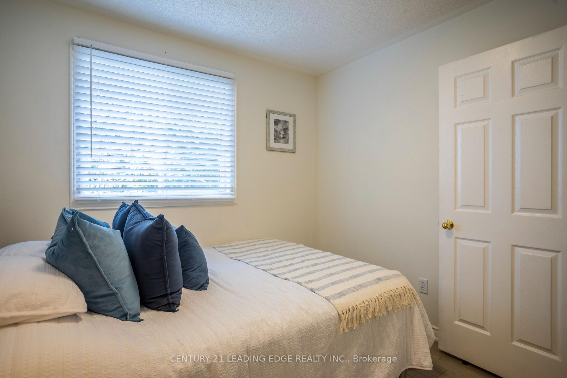 Photo 28 of 40 Weaver Street, Clarington, Courtice — HOMEH
