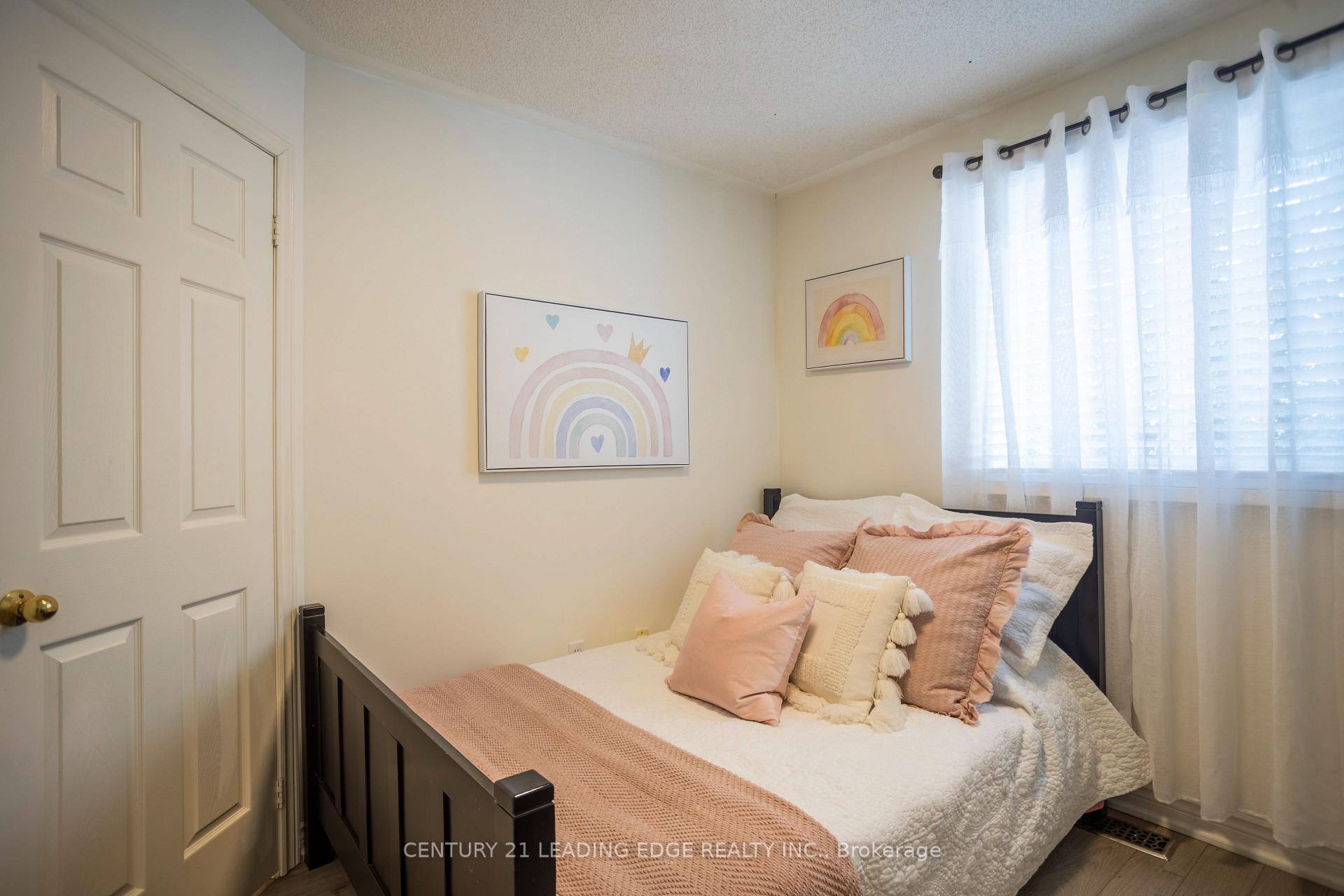 Photo 29 of 40 Weaver Street, Clarington, Courtice — HOMEH