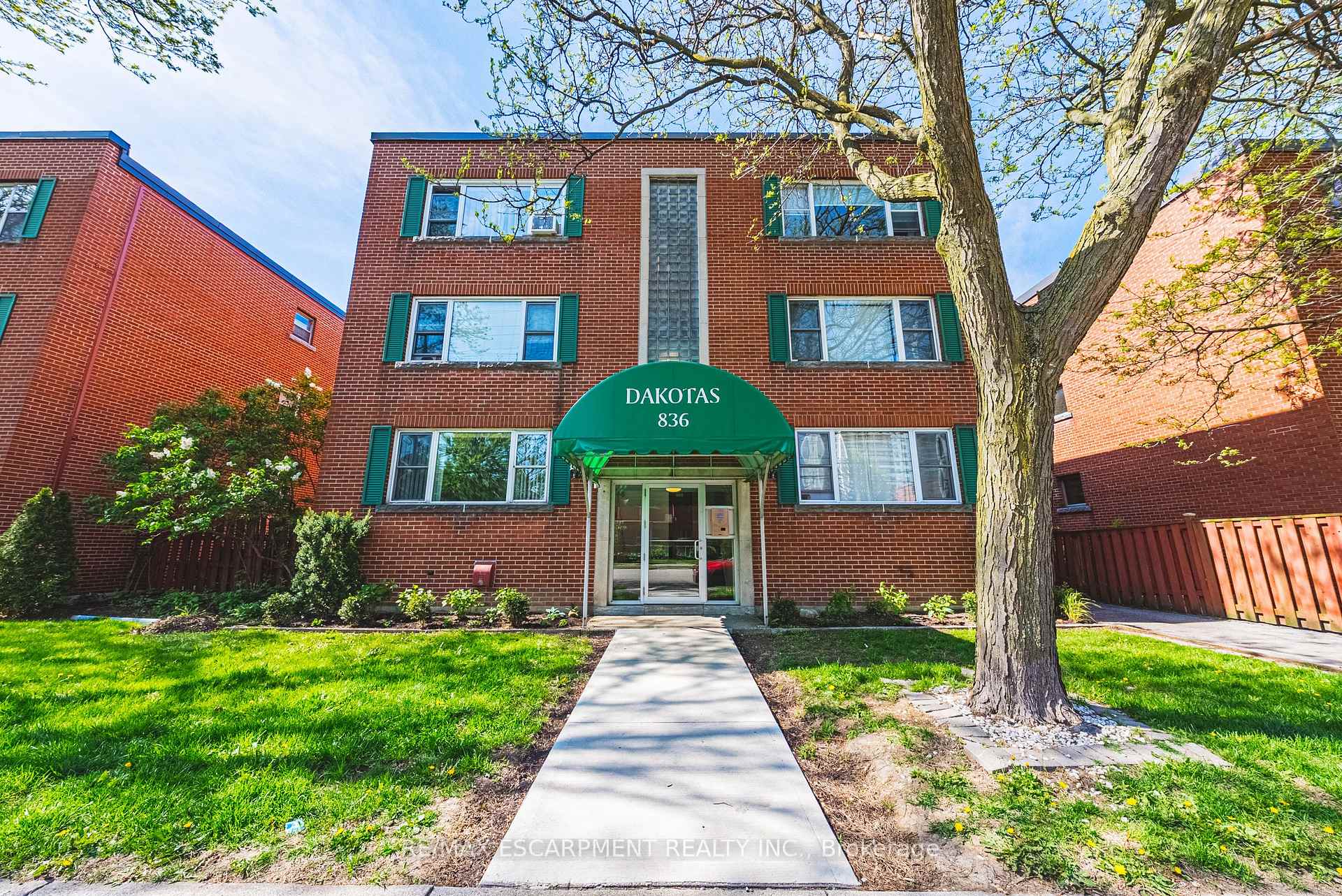 Photo 1 of Unit 208, 836 Concession Street, Hamilton, Raleigh — HOMEH