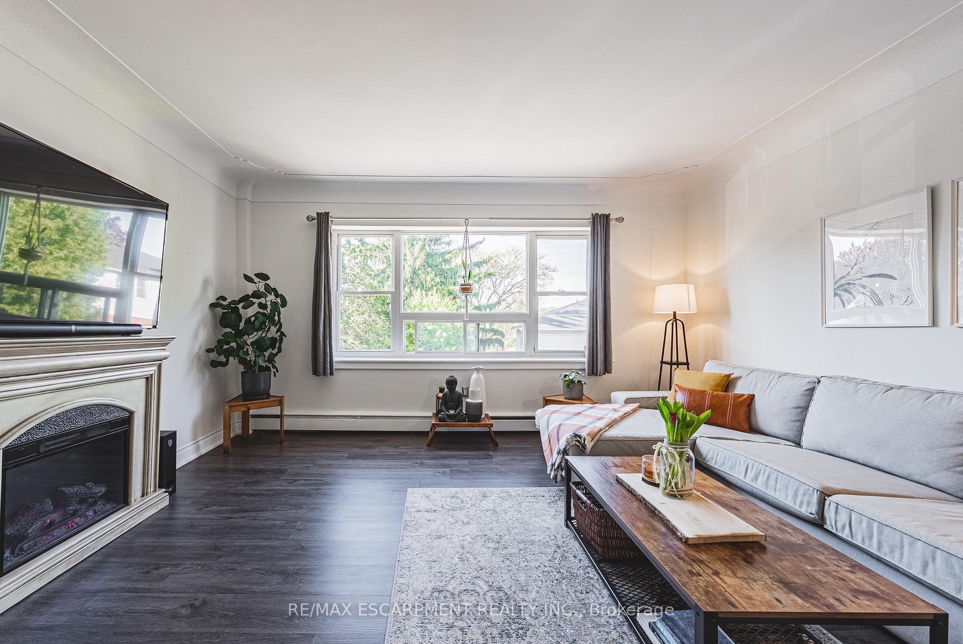 Photo 6 of Unit 208, 836 Concession Street, Hamilton, Raleigh — HOMEH