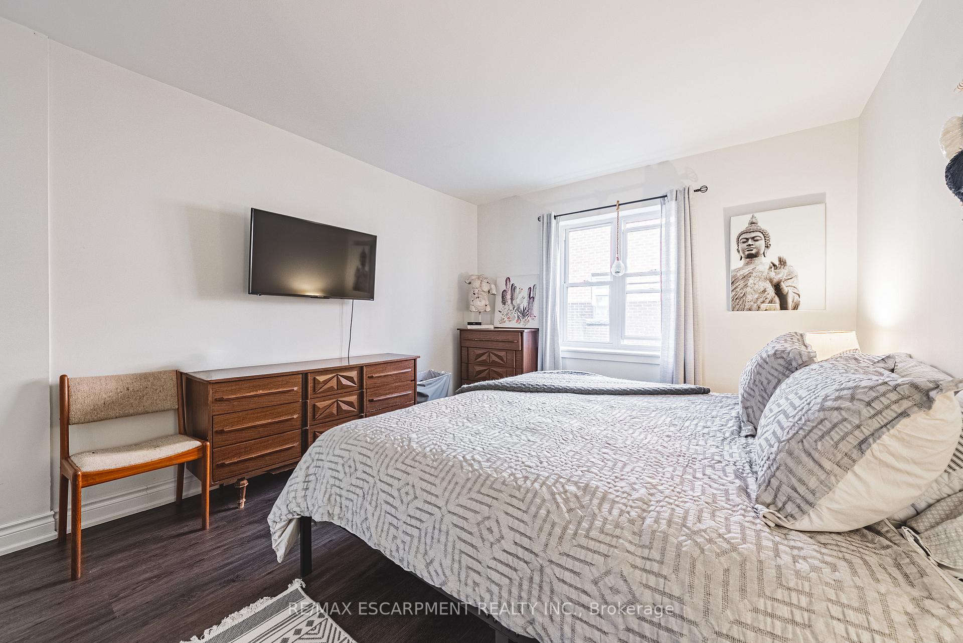 Photo 15 of Unit 208, 836 Concession Street, Hamilton, Raleigh — HOMEH