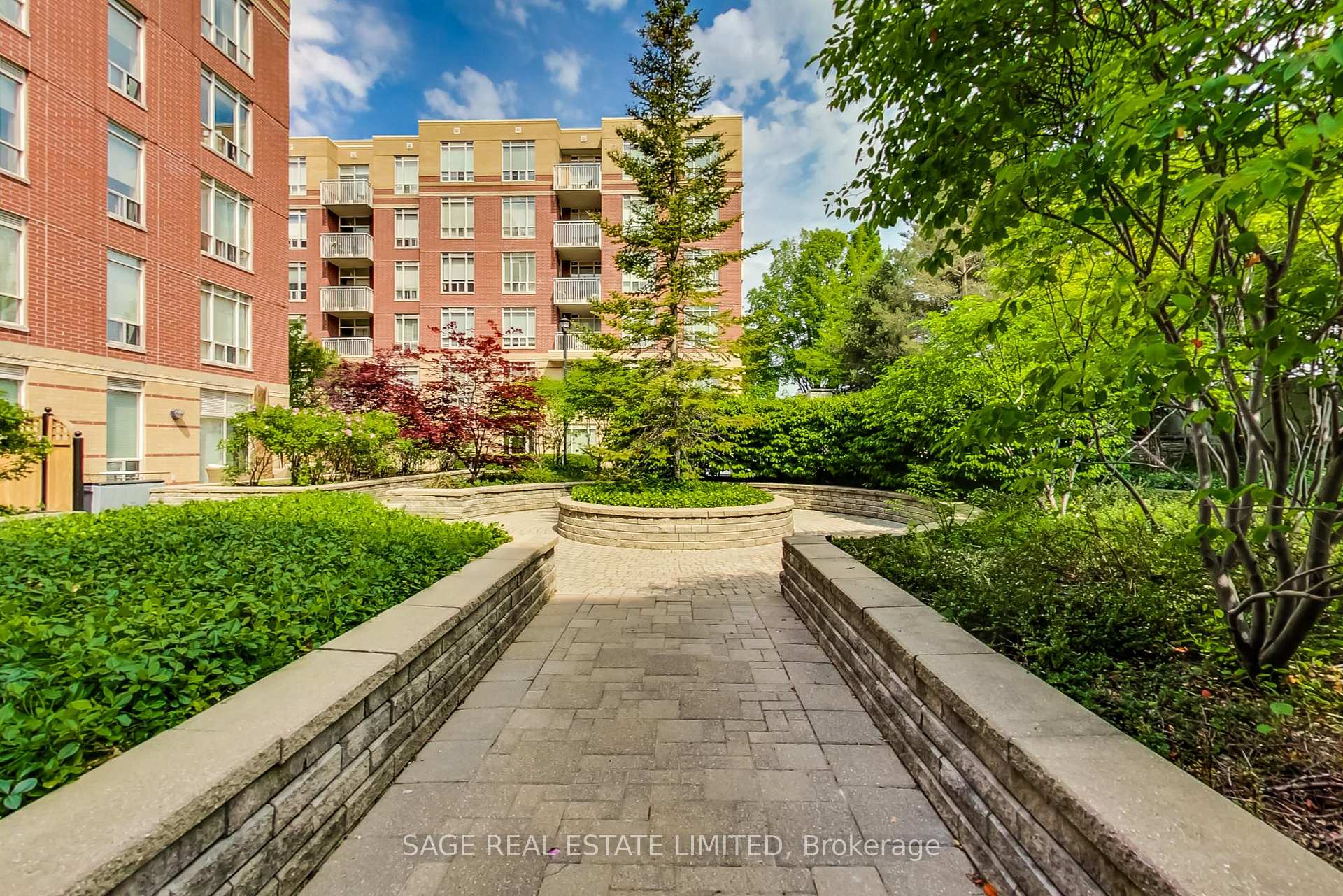 Photo 9 of Unit 610, 455 Rosewell Avenue, Toronto, Lawrence Park South — HOMEH