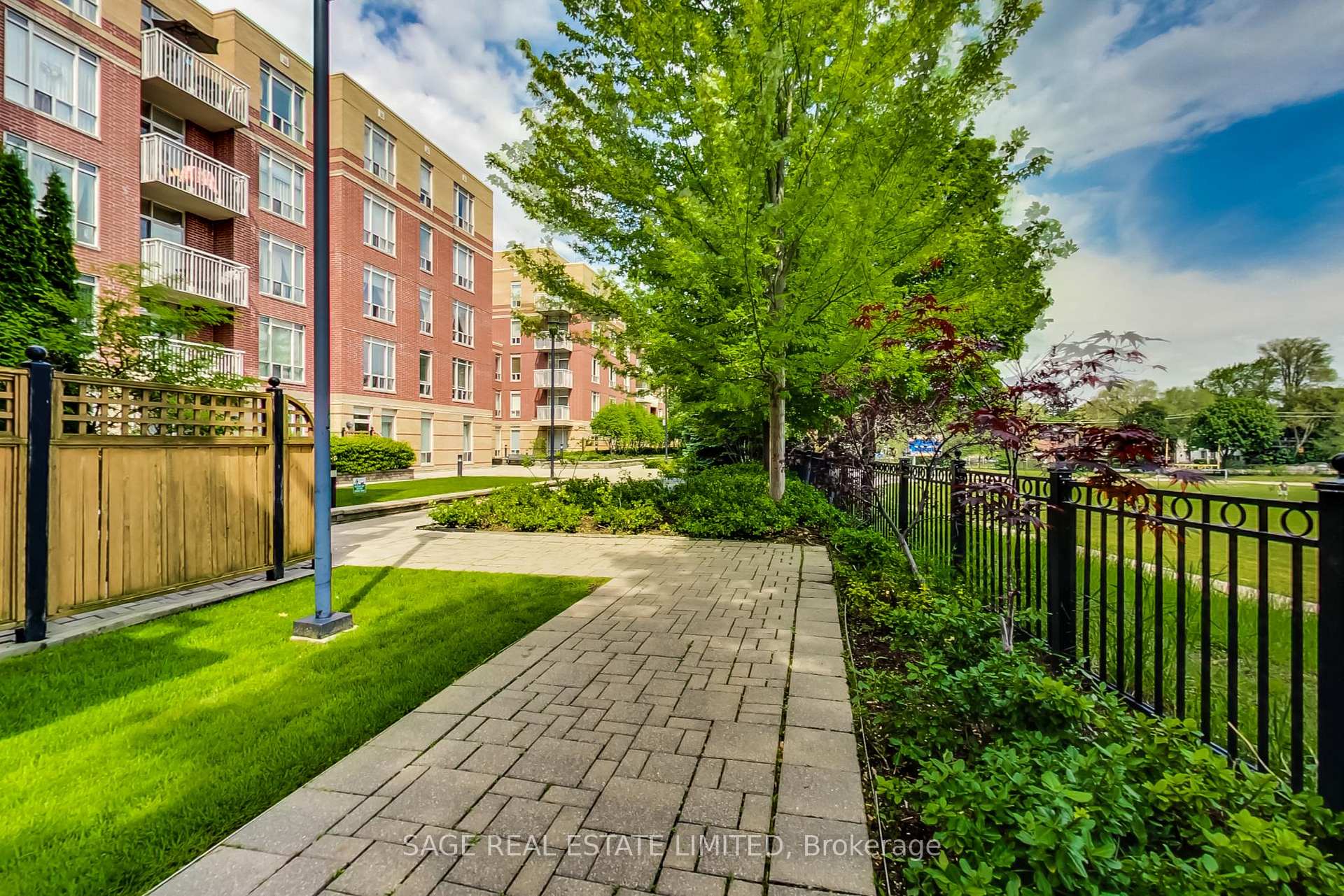 Photo 17 of Unit 610, 455 Rosewell Avenue, Toronto, Lawrence Park South — HOMEH