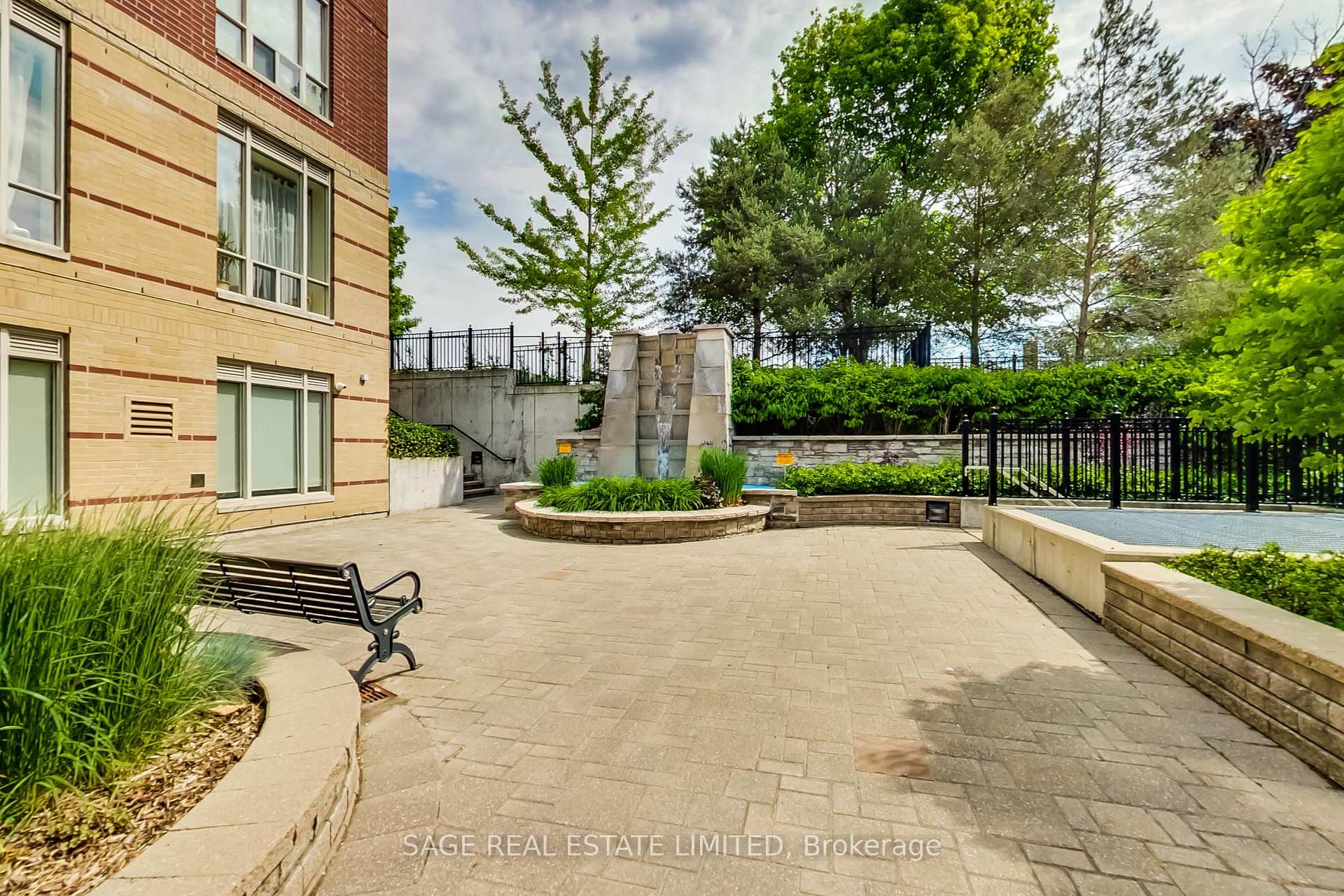 Photo 7 of Unit 610, 455 Rosewell Avenue, Toronto, Lawrence Park South — HOMEH