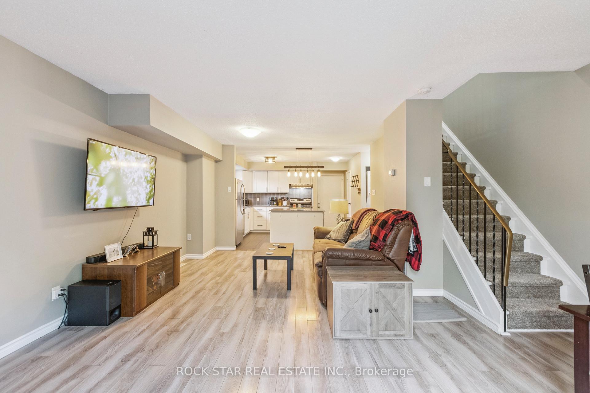 Photo 6 of Unit 5, 511 Quiet Place, Waterloo — HOMEH
