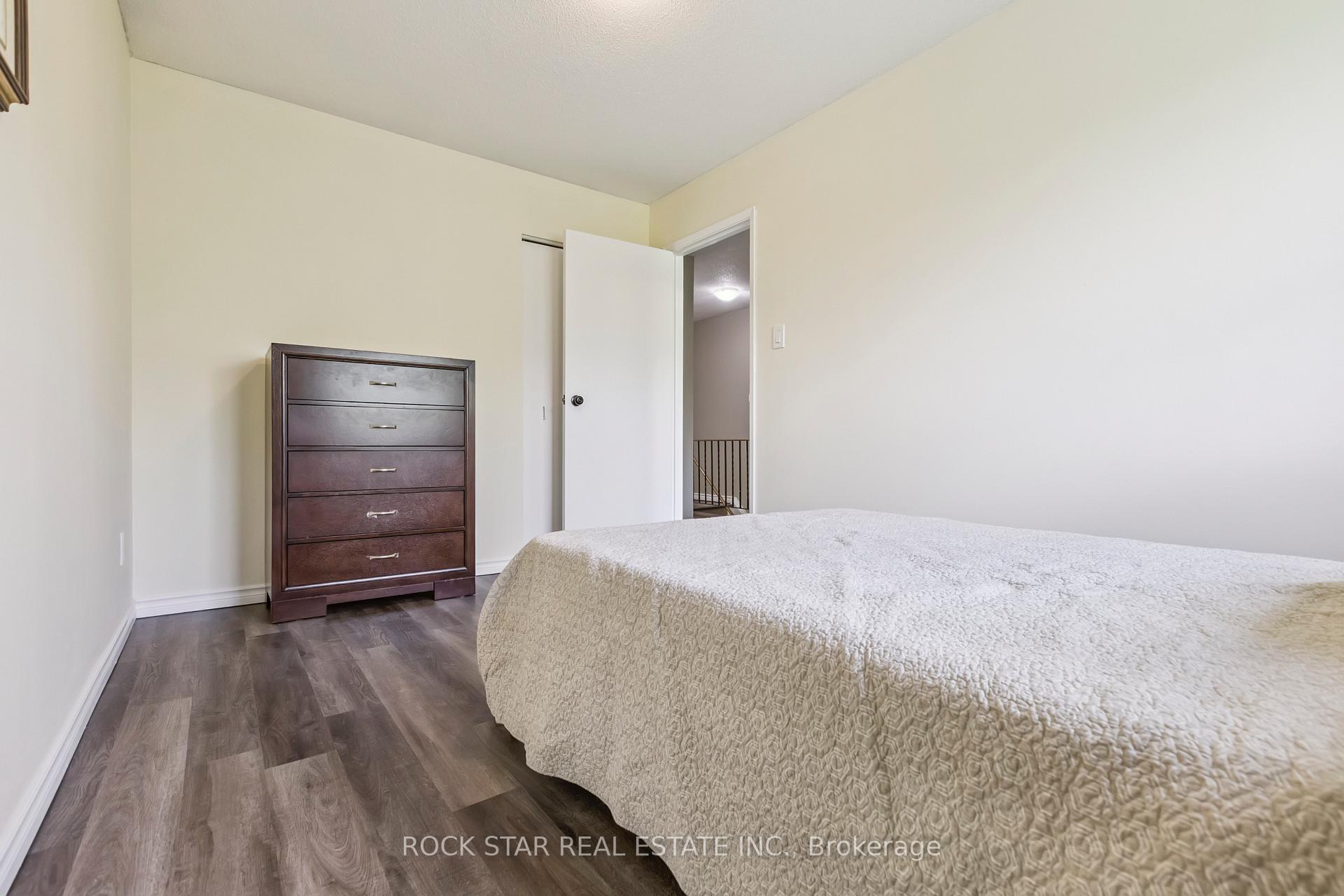 Photo 11 of Unit 5, 511 Quiet Place, Waterloo — HOMEH