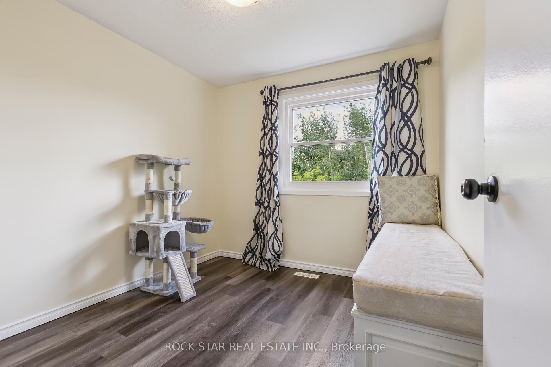 Photo 21 of Unit 5, 511 Quiet Place, Waterloo — HOMEH