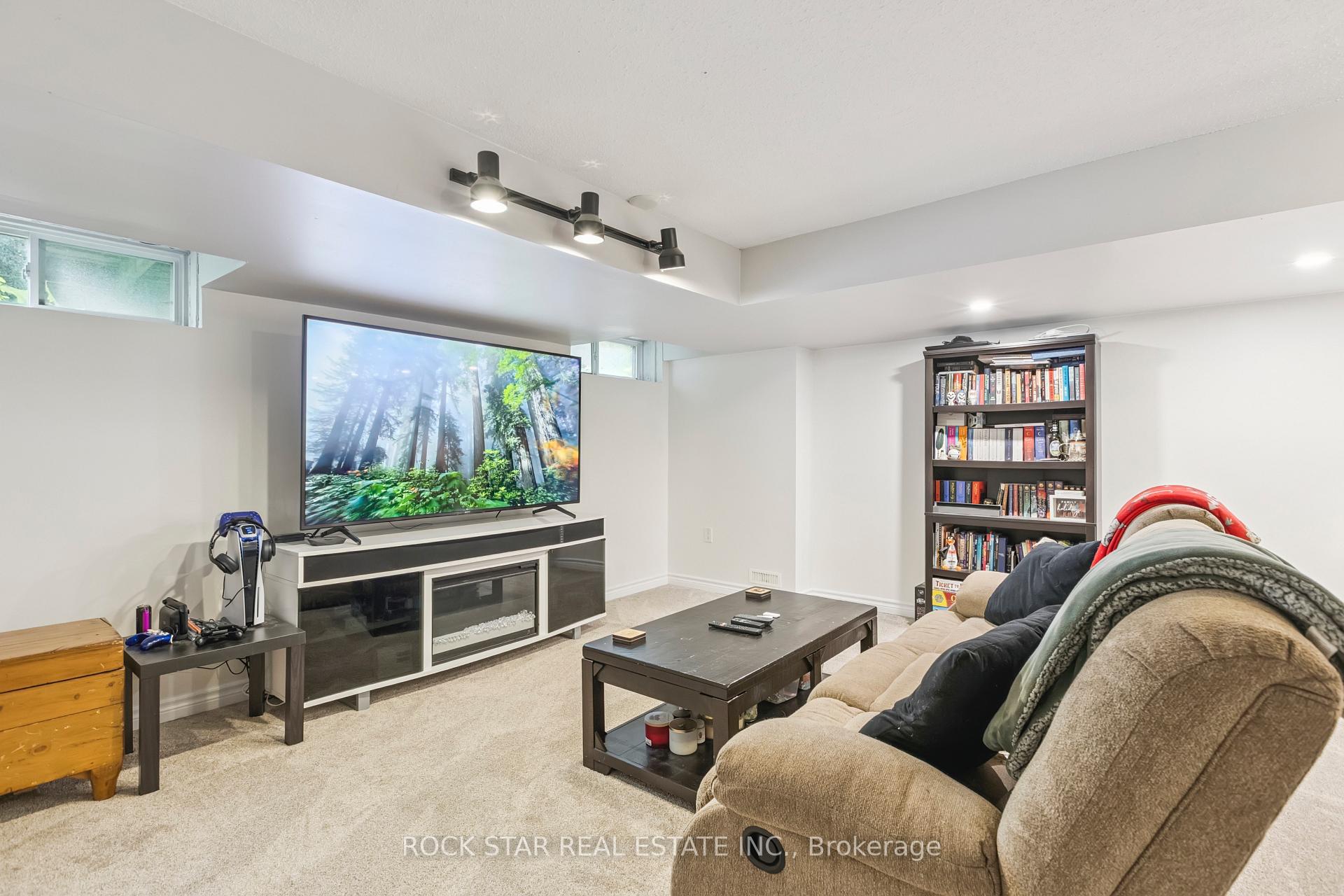 Photo 16 of Unit 5, 511 Quiet Place, Waterloo — HOMEH