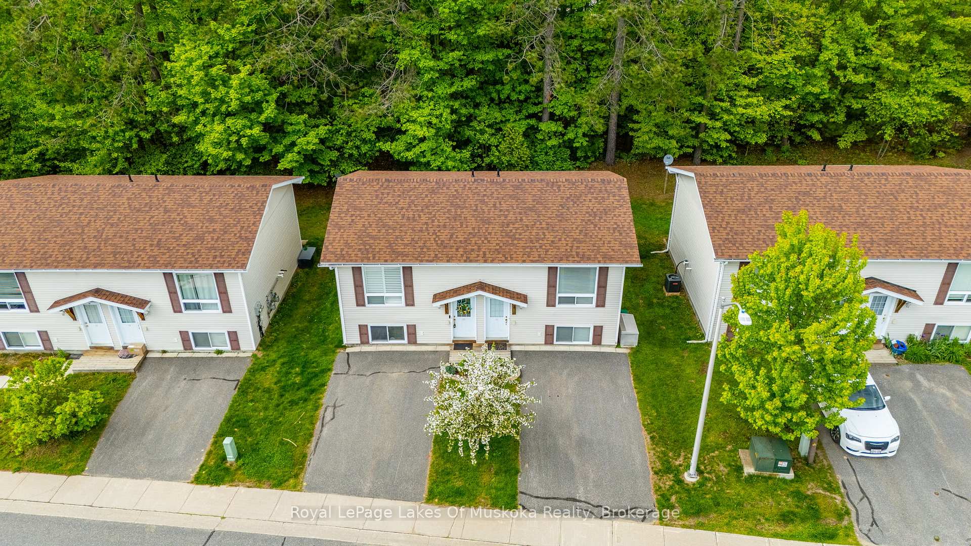 Photo 39 of Unit 20, 200 Pine Street, Bracebridge, Macaulay — HOMEH