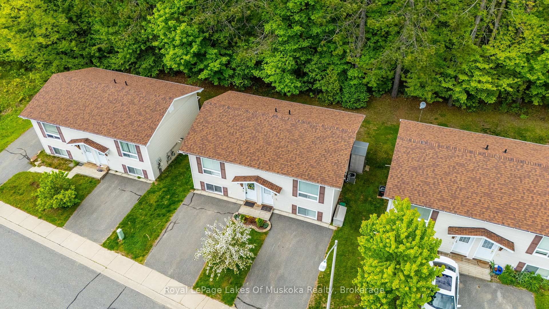 Photo 32 of Unit 20, 200 Pine Street, Bracebridge, Macaulay — HOMEH