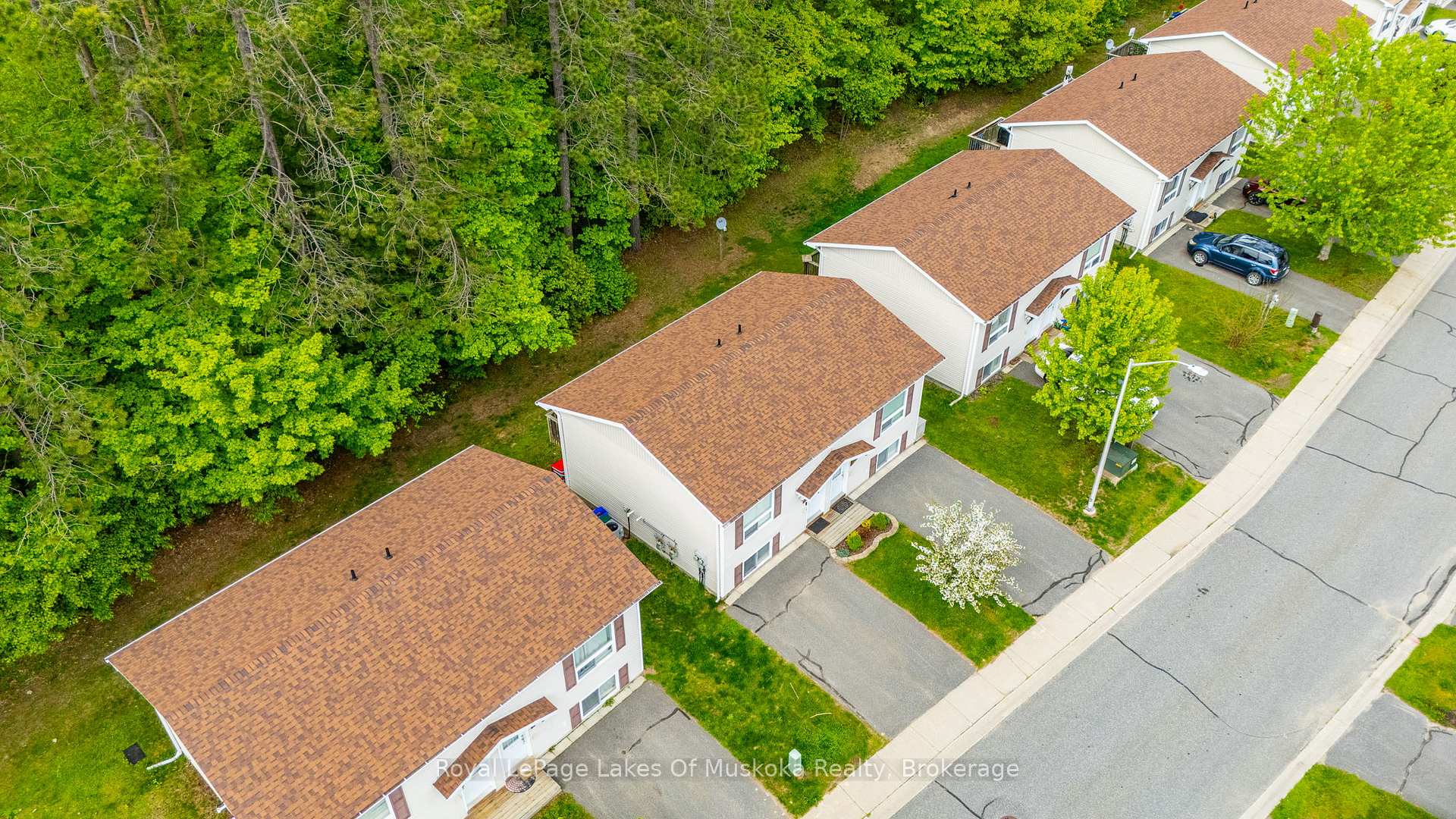 Photo 30 of Unit 20, 200 Pine Street, Bracebridge, Macaulay — HOMEH