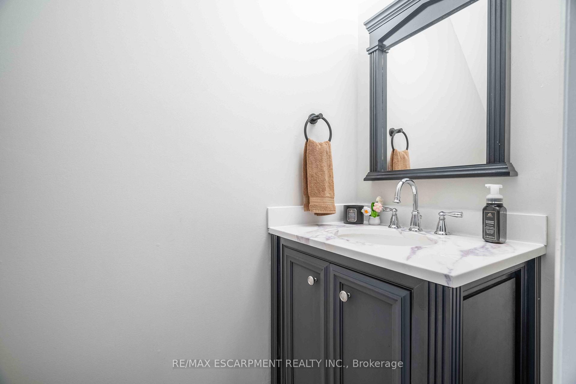 Photo 9 of Unit 13, 1155 Paramount Drive, Hamilton, Stoney Creek — HOMEH