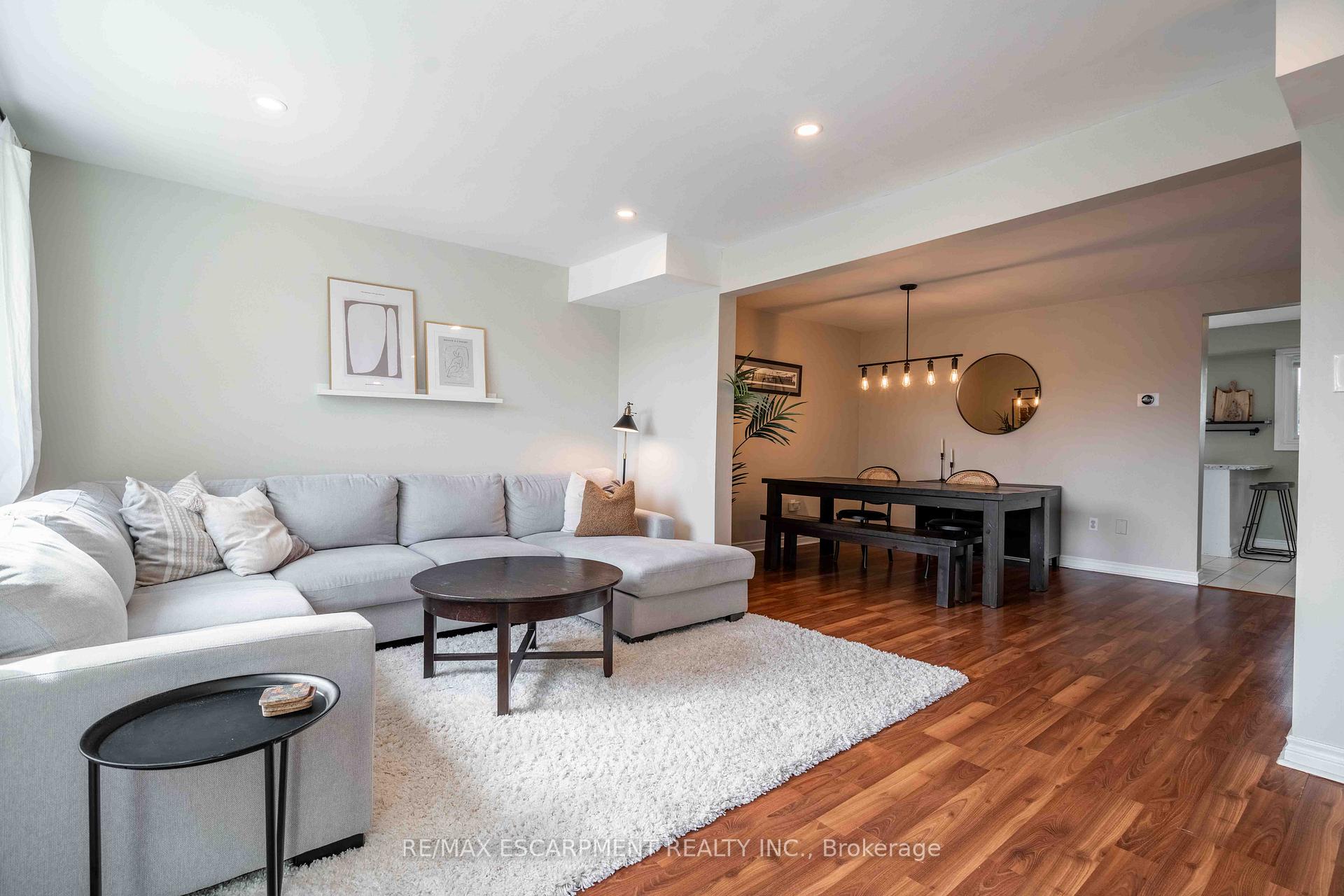 Photo 12 of Unit 13, 1155 Paramount Drive, Hamilton, Stoney Creek — HOMEH