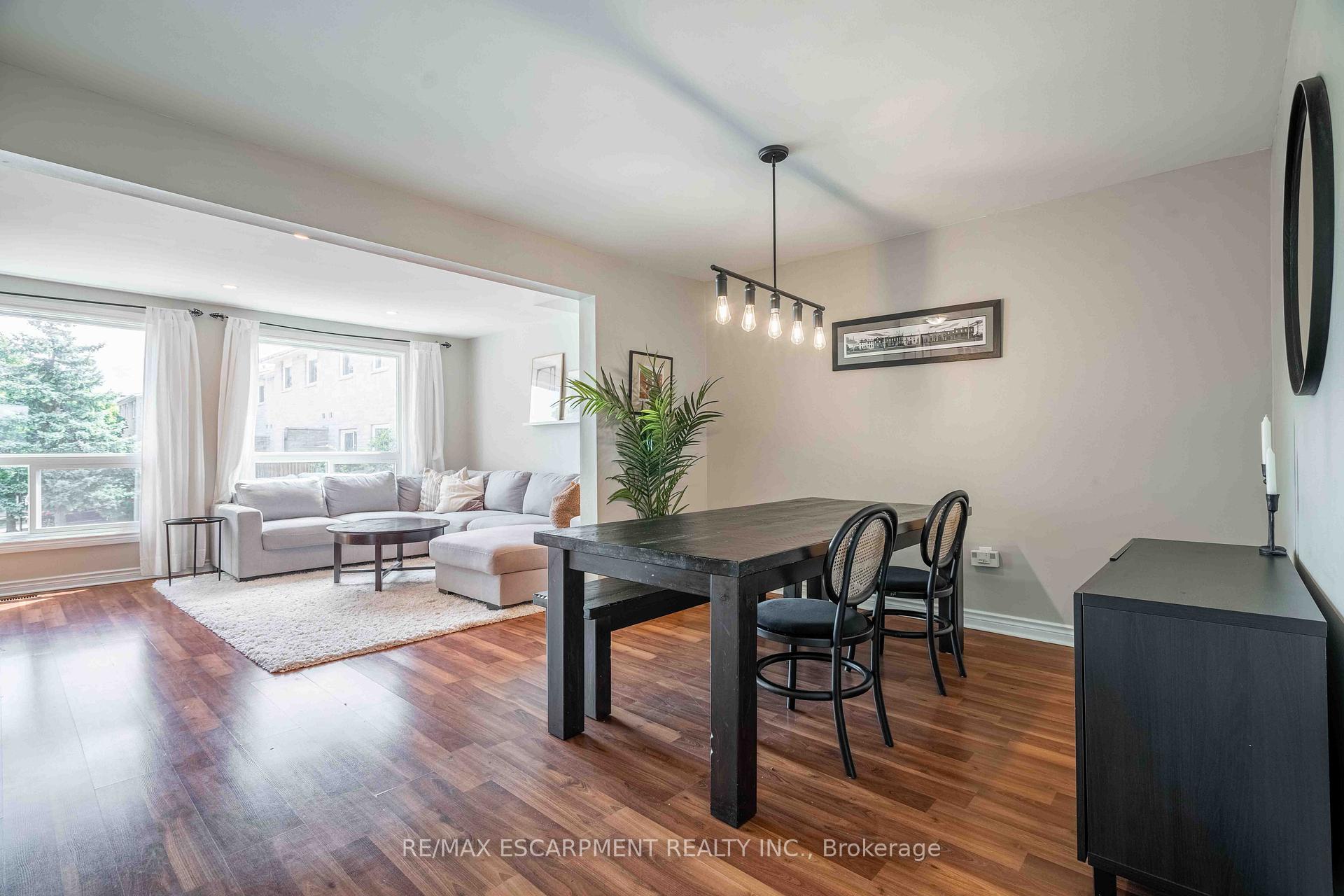 Photo 8 of Unit 13, 1155 Paramount Drive, Hamilton, Stoney Creek — HOMEH
