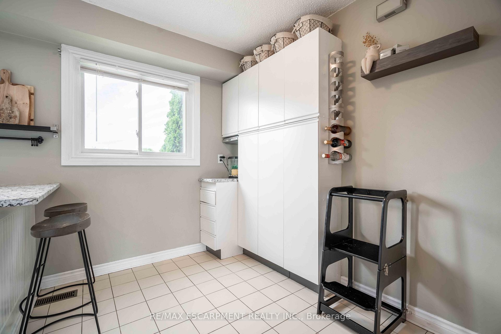 Photo 21 of Unit 13, 1155 Paramount Drive, Hamilton, Stoney Creek — HOMEH