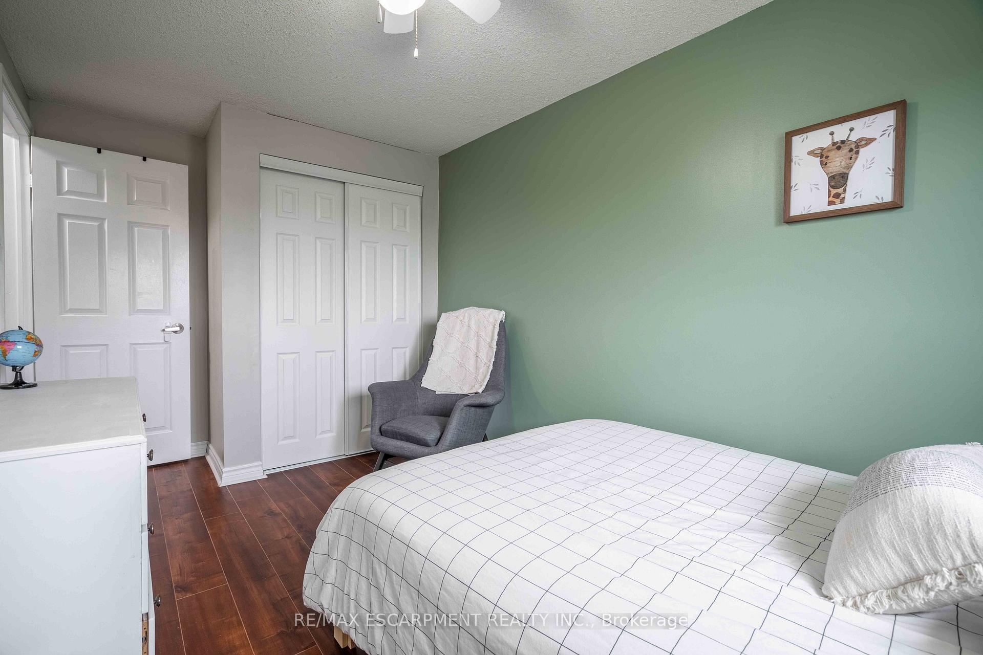 Photo 35 of Unit 13, 1155 Paramount Drive, Hamilton, Stoney Creek — HOMEH