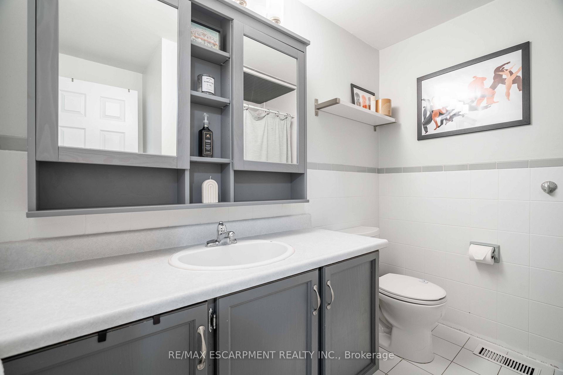 Photo 33 of Unit 13, 1155 Paramount Drive, Hamilton, Stoney Creek — HOMEH