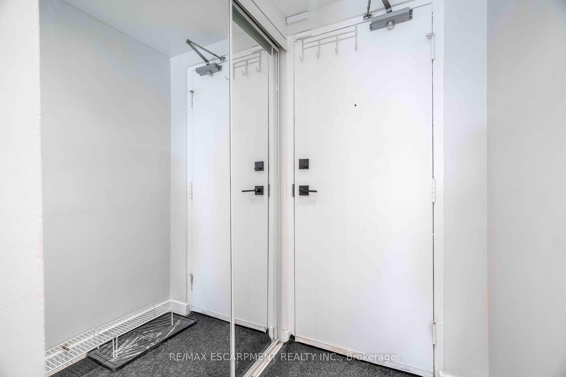 Photo 2 of Unit 103, 141 Catharine Street S, Hamilton, Corktown — HOMEH